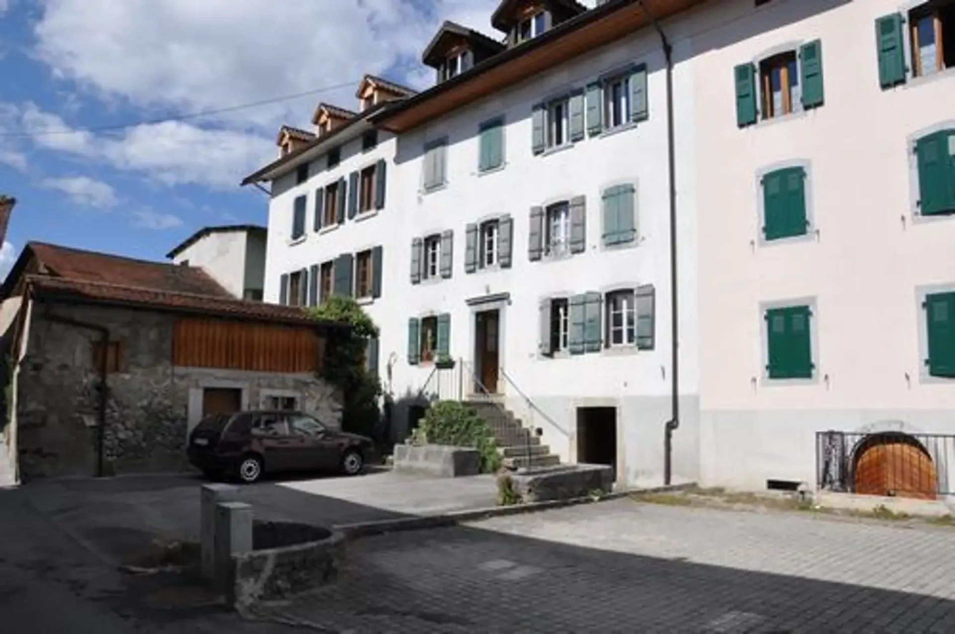 Wohnung mit 1.5 Zimmern im Erdgeschoss