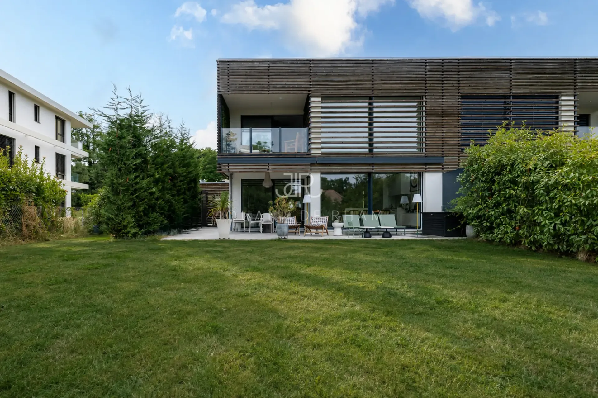 Exklusiv: THPE-Haus schlüsselbereit in Anières