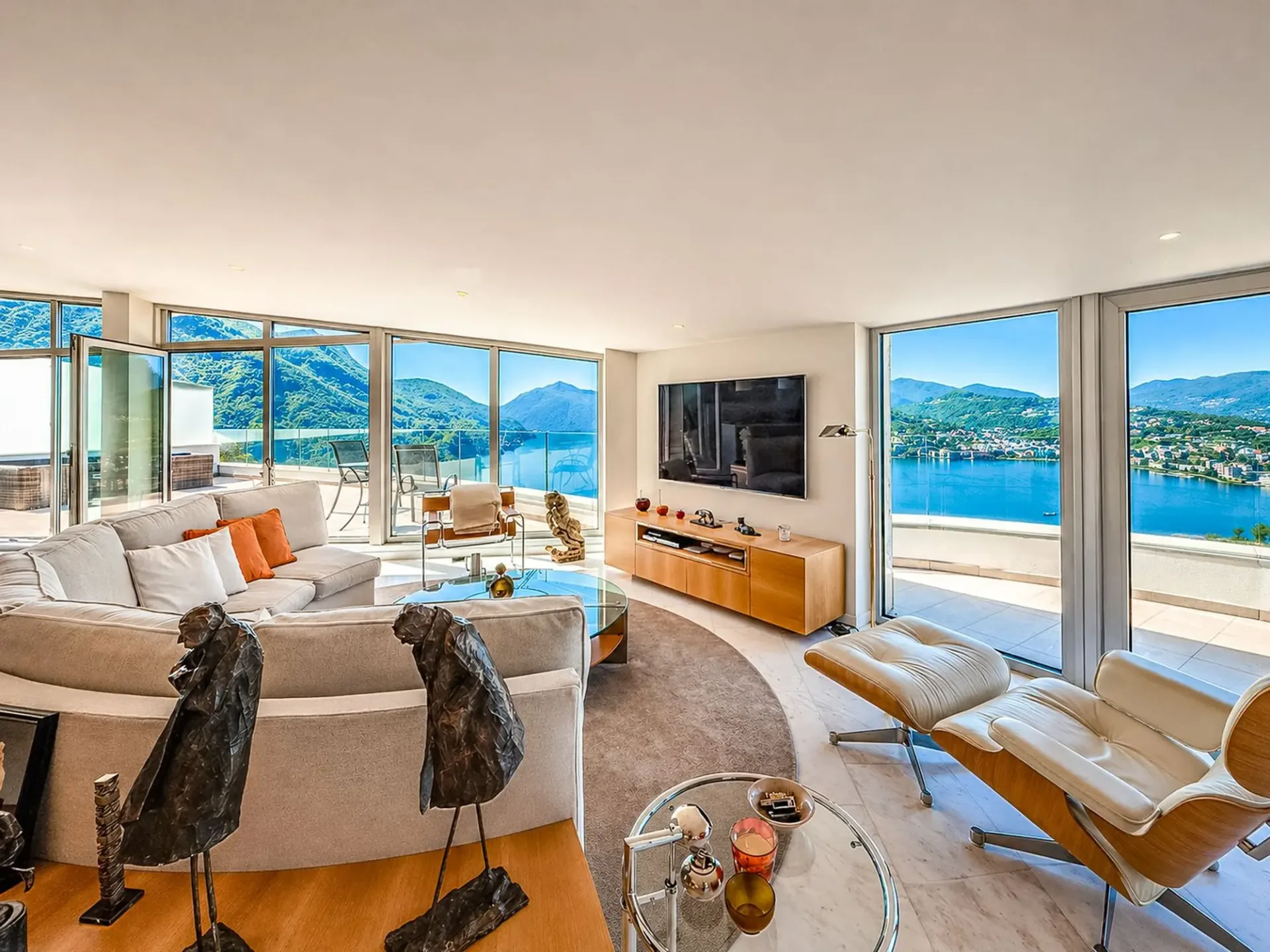 Luxus-Duplex-Wohnung mit Seeblick in Aldesago