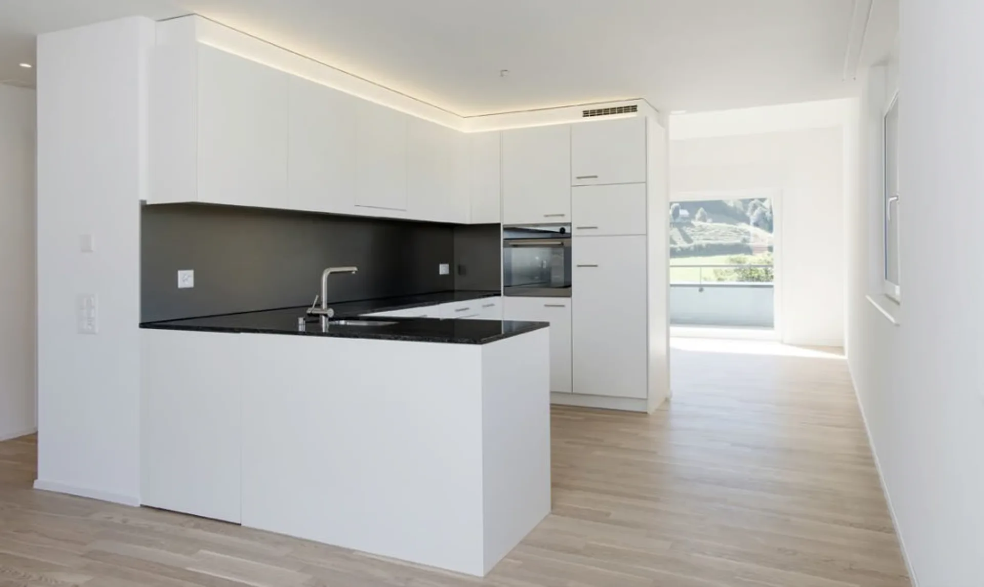 APPARTAMENTO MERAVIGLIOSO con ampio BALCONE