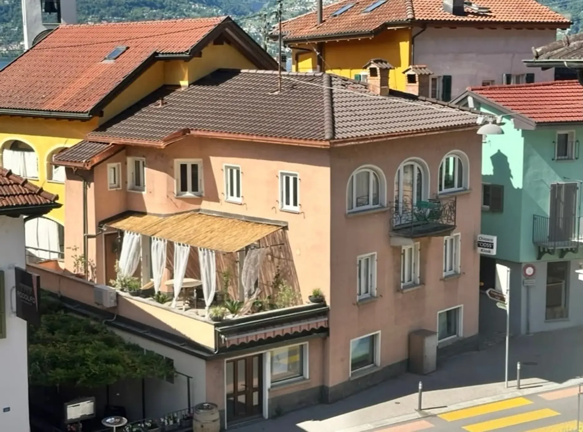 Zu vermieten in Vira Gambarogno - Einfamilienhaus mit 4.5 Zimmern im Zentrum