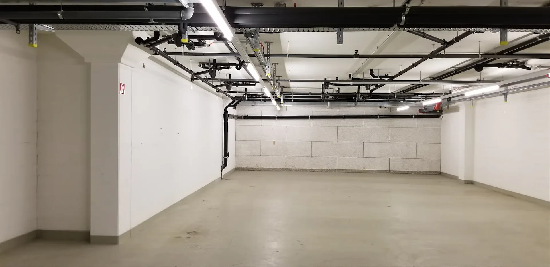 Diverse Lagerräume in der Shopping Arena St. Gallen zu vermieten