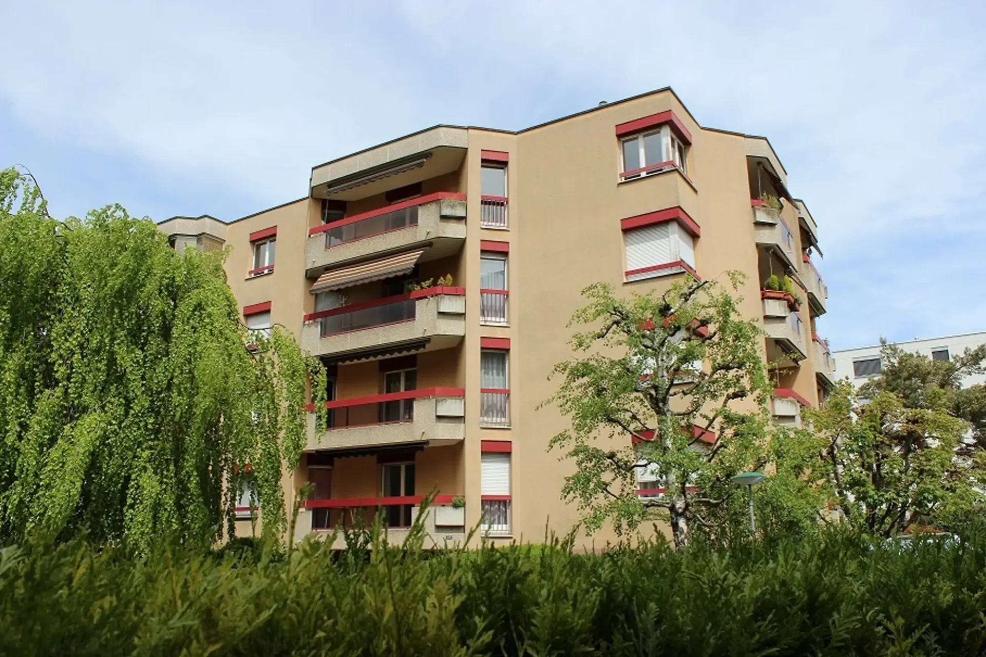Proche des commerces et du M1