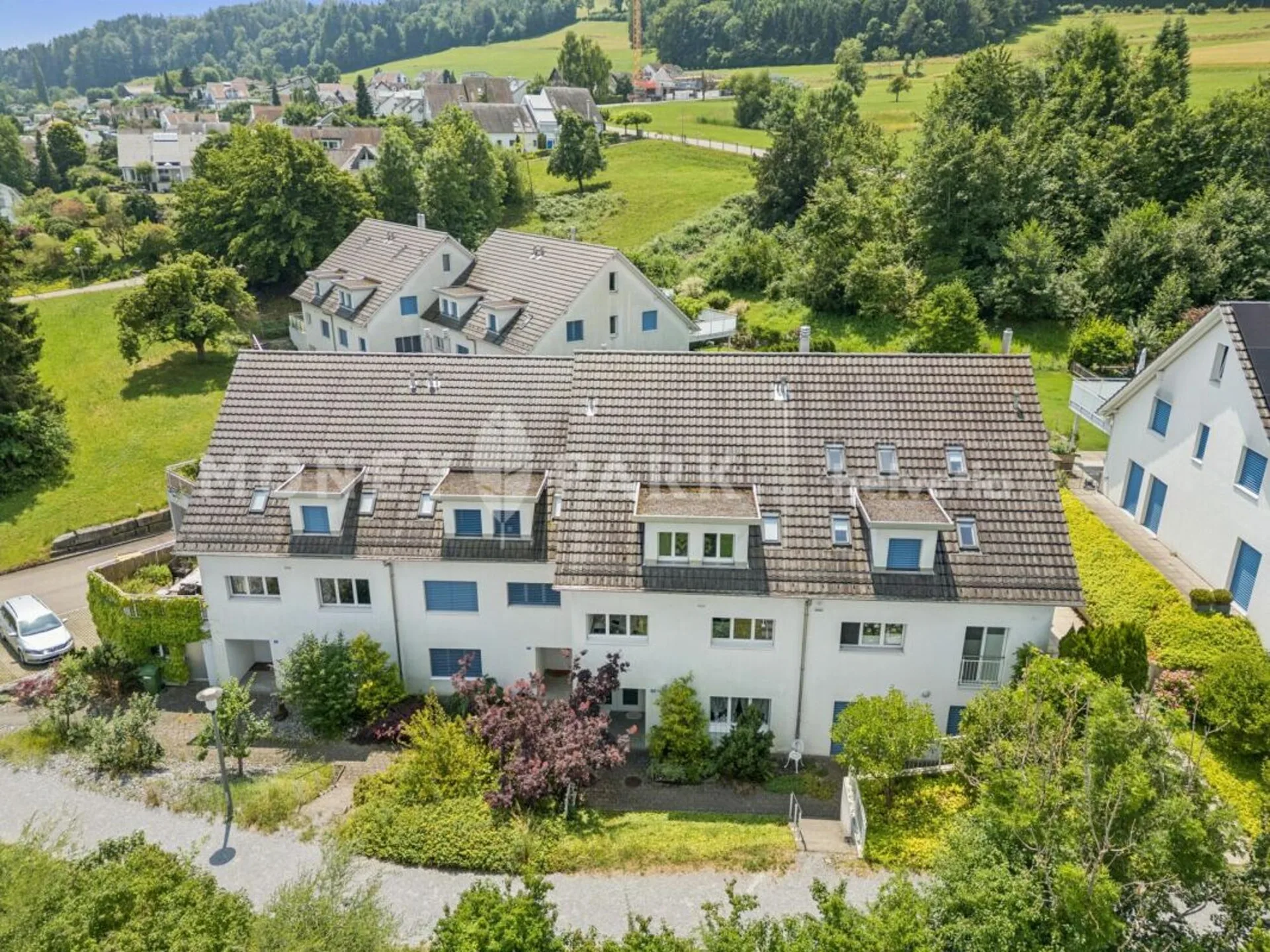 Wohnen mit Aussicht - Gepflegtes 5.5-Zimmer-Haus am Pfannenstiel