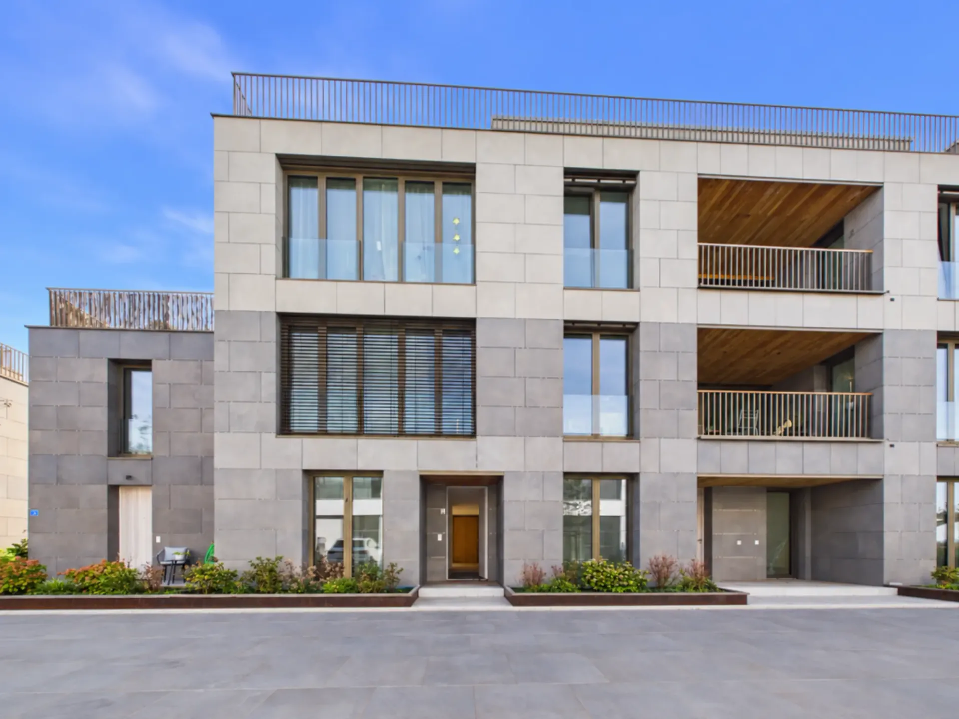 EXKLUSIVES WOHNEN MIT PRIVATEM INNENHOF