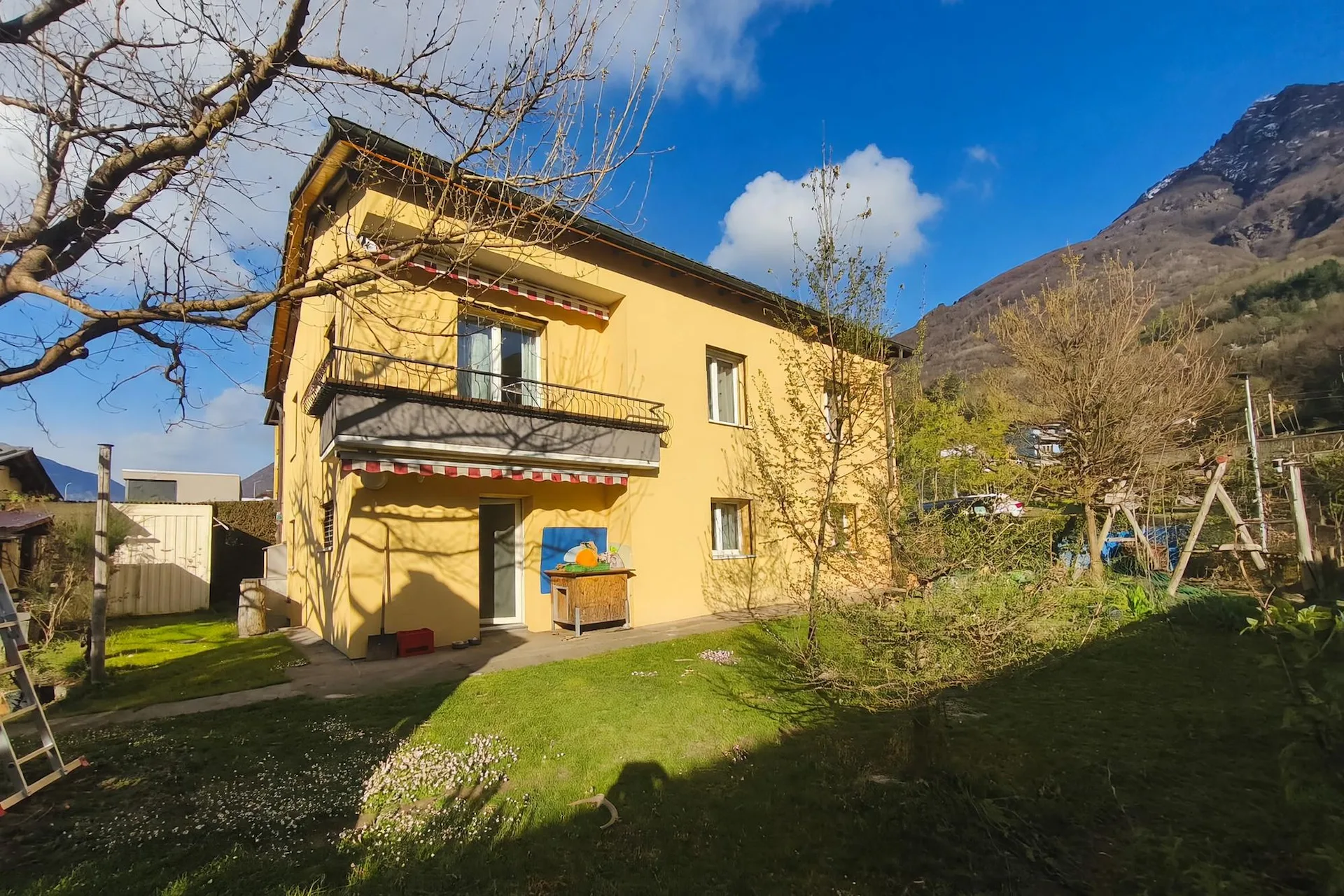 Jolie villa 5,5 pièces avec grand jardin et grotte avec cheminée