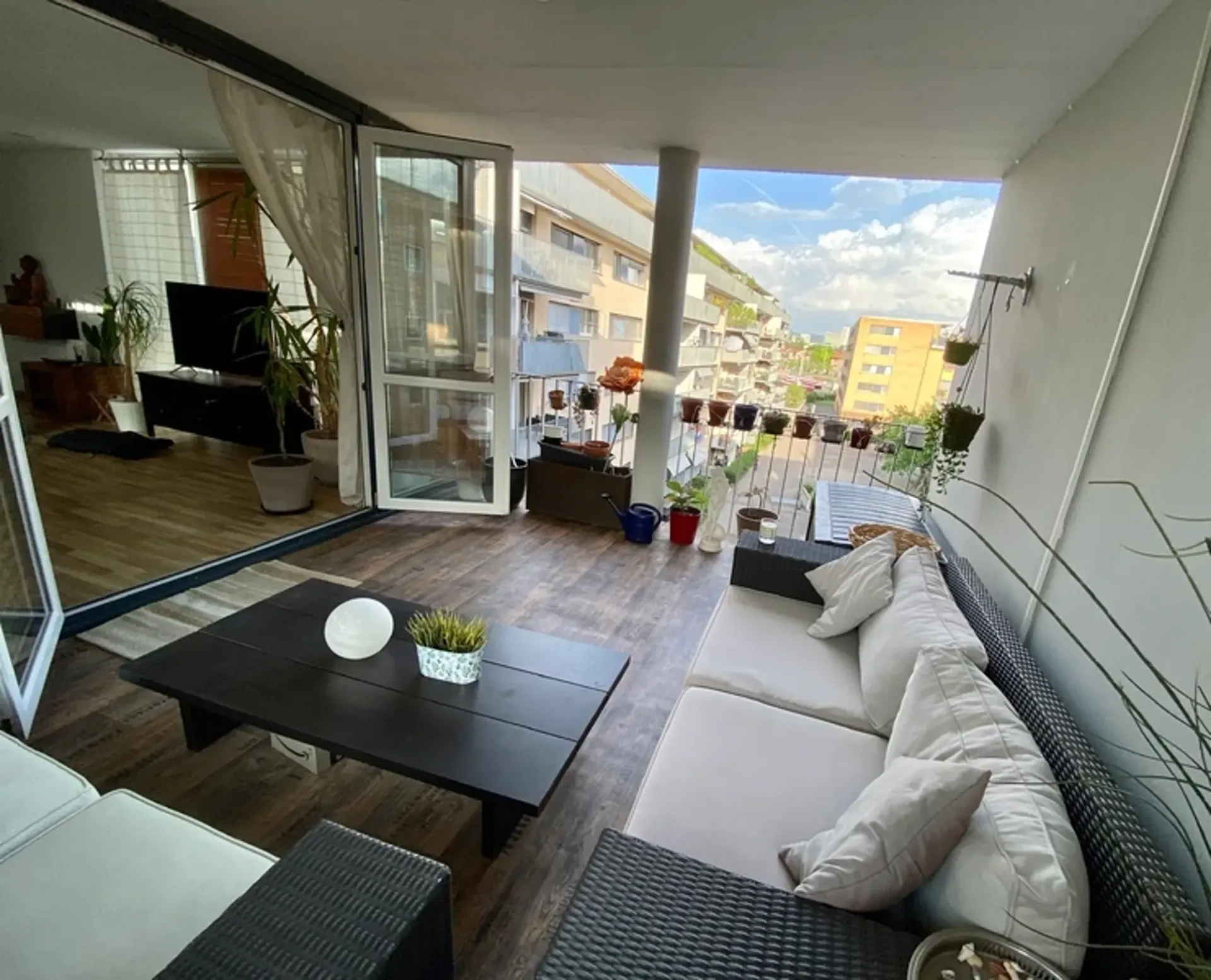 4½ ZI-WOHNUNG IN ZÜRICH - KREIS 9 ALTSTETTEN, MÖBLIERT, TEMPORÄR