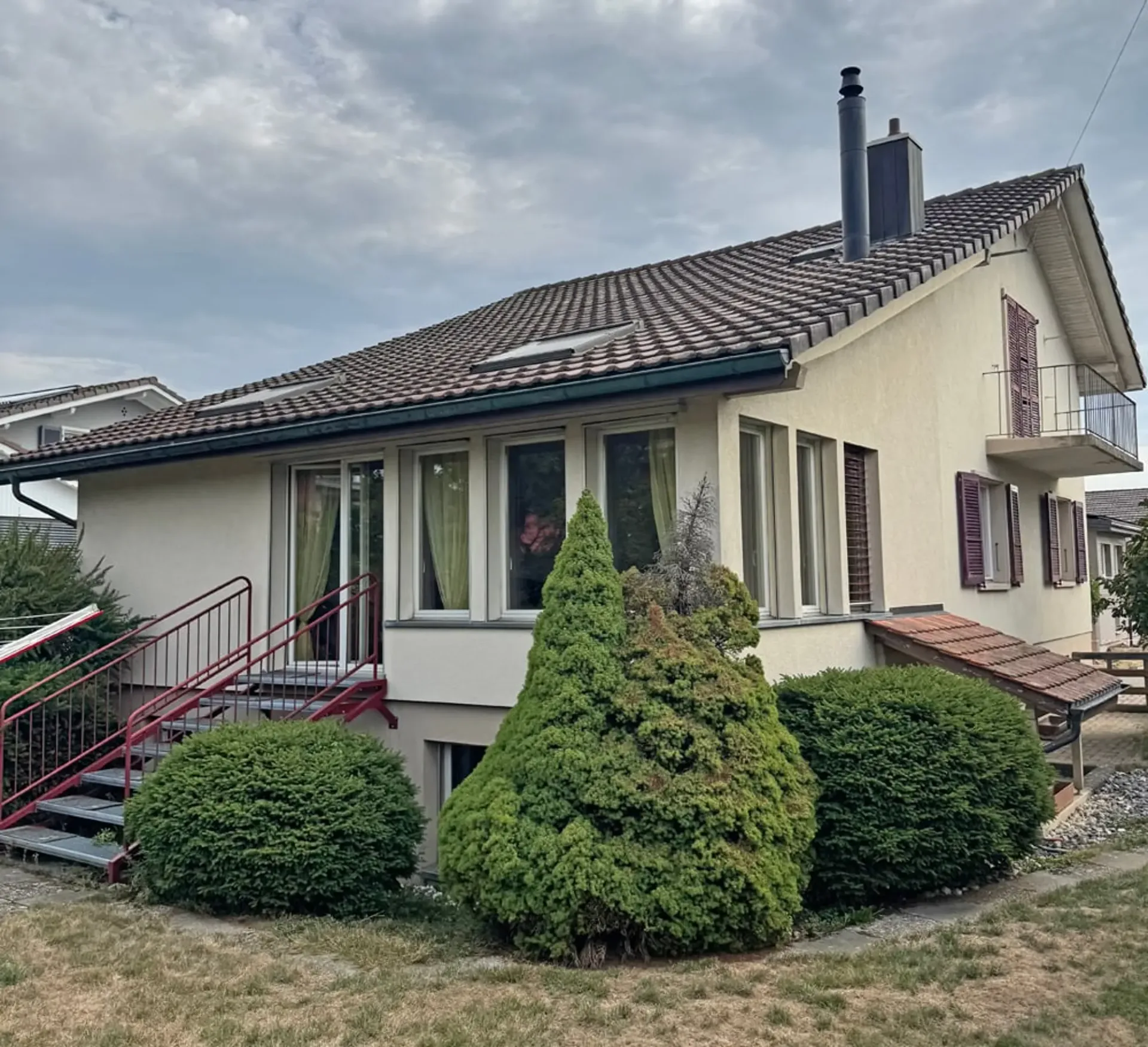 ...tolles Familienhaus an schöner Wohnlage...