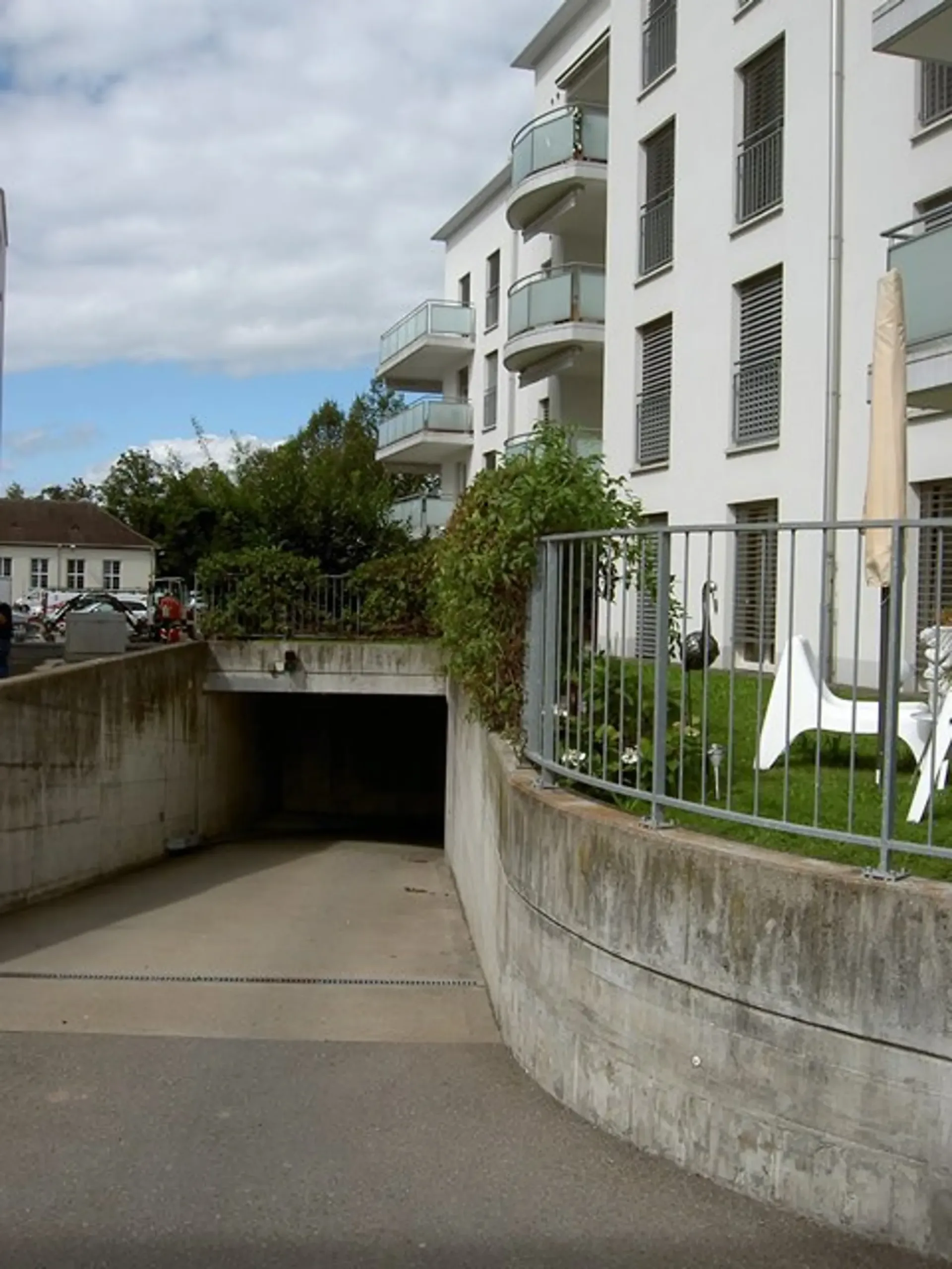 Garagieren Sie Ihr Auto in einem Parklift