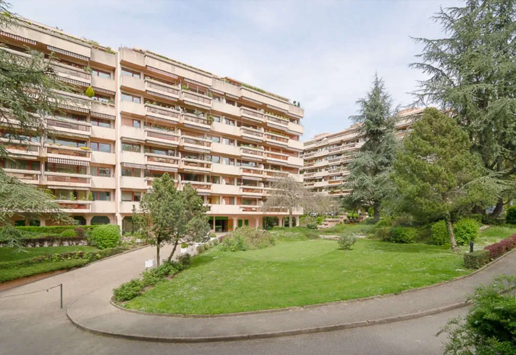 Route de Frontenex 110, Superba appartamento di 5 locali con vista impareggiabile su Ginevra e il lago.