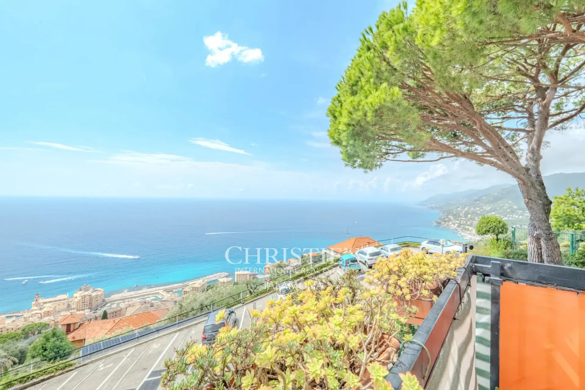 Elegante appartamento con vista mare a Camogli