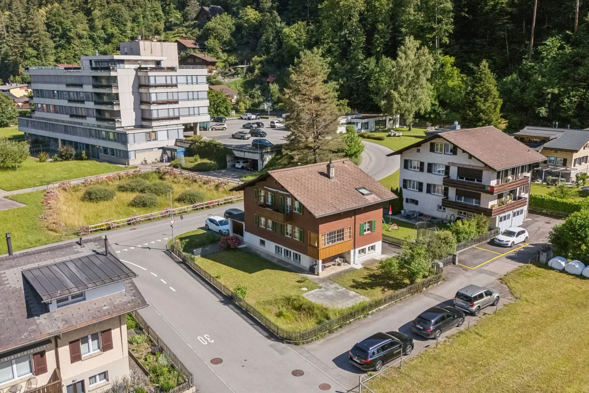 Charmantes Haus für Generationen - Wohnen mit Aussicht und Gartenid...