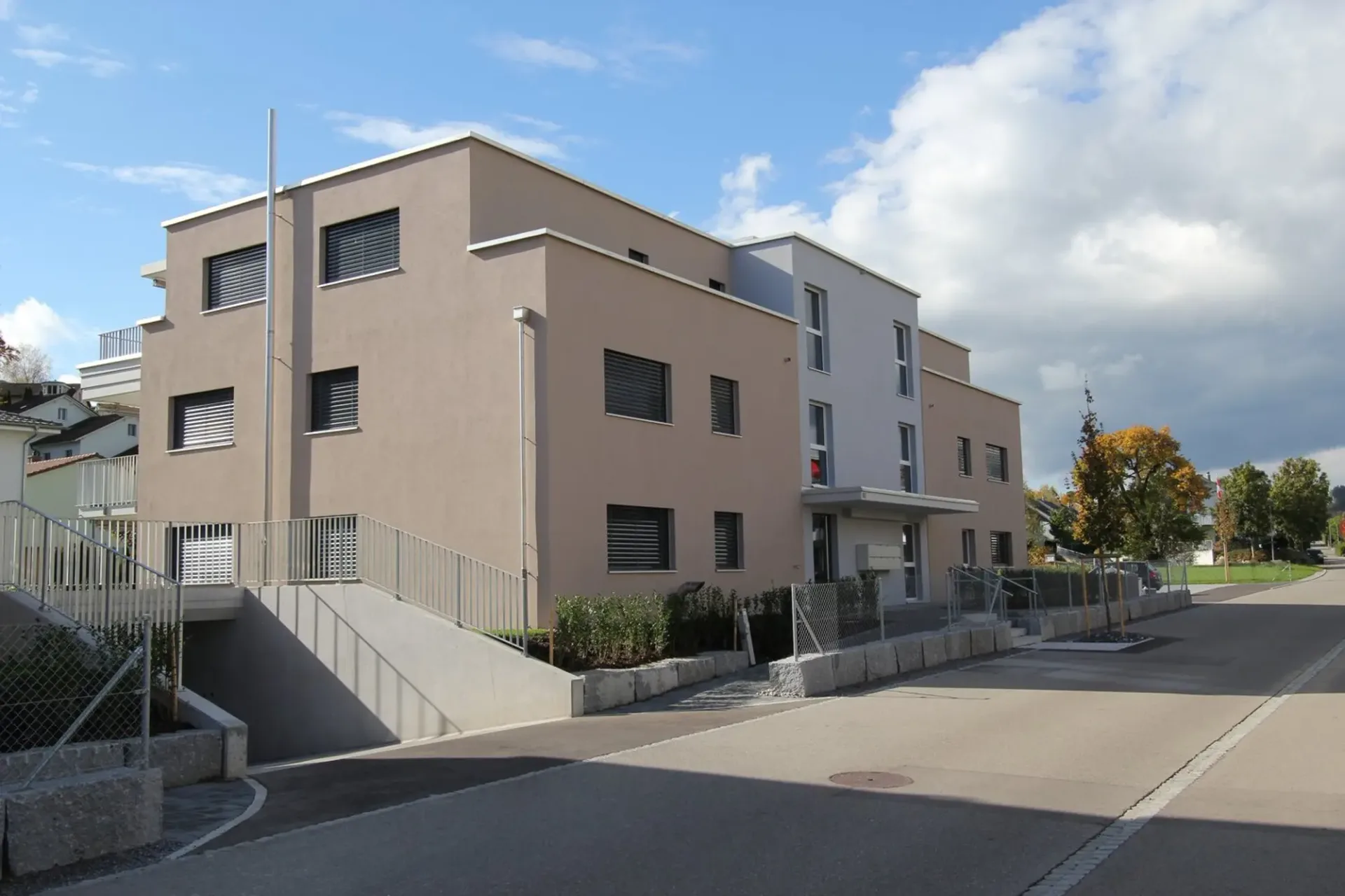 Moderne Wohnung mit Aussicht ins Grüne