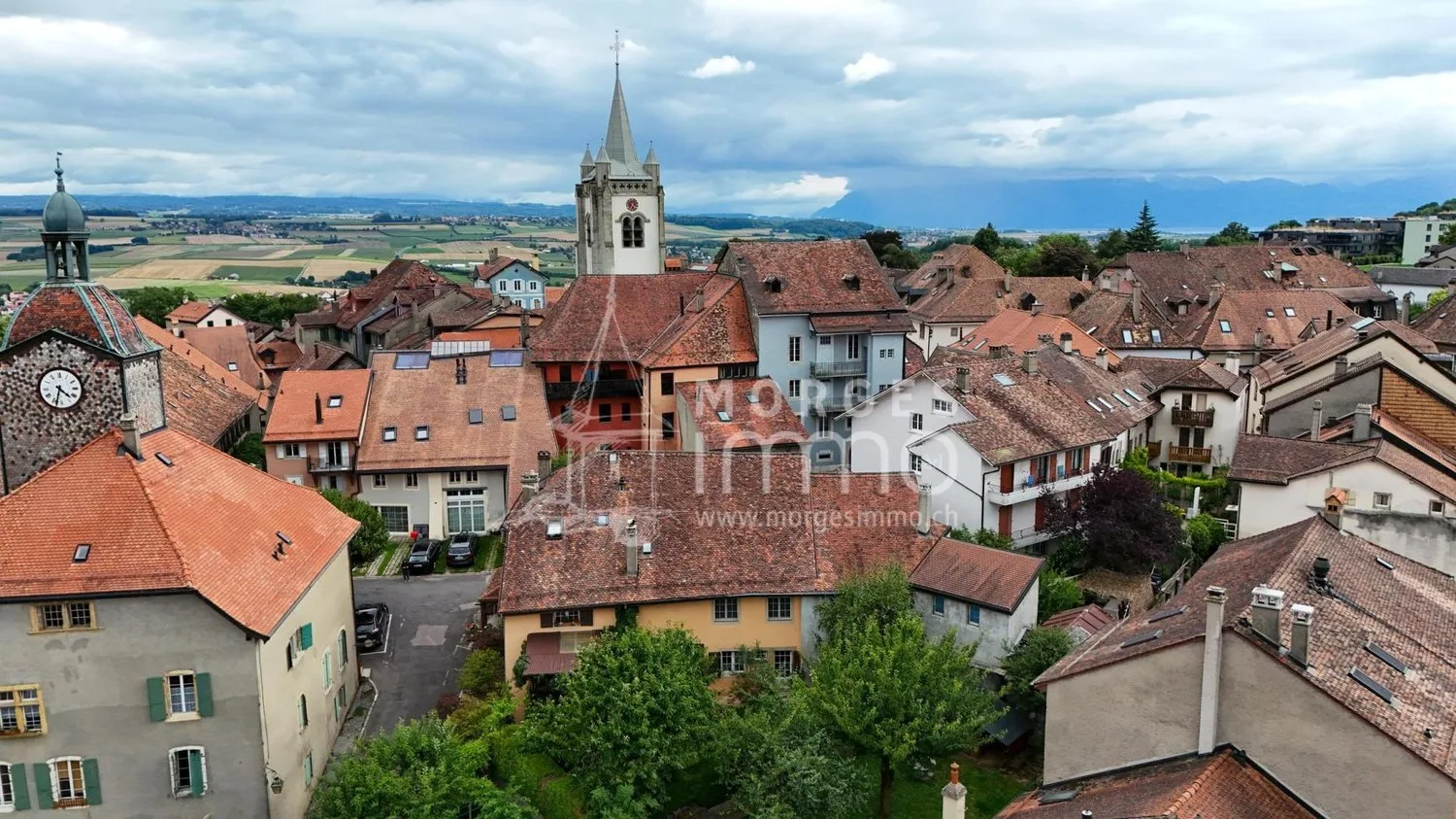 Appartement 2.5 pièces de caractère avec terrasse couverte