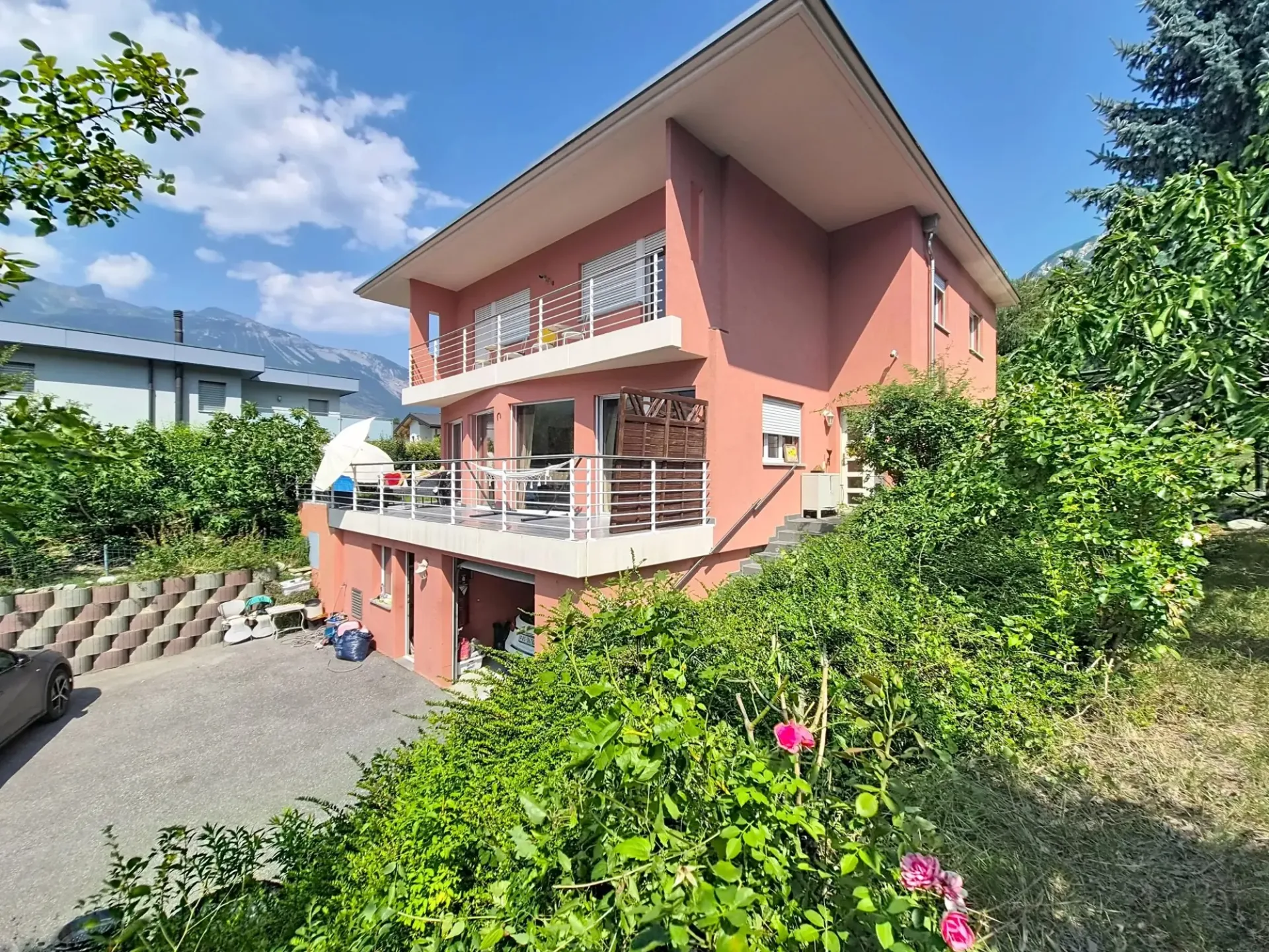 Einzigartige Villa im Herzen von Sierre, in der Nähe des Lake Géronde!