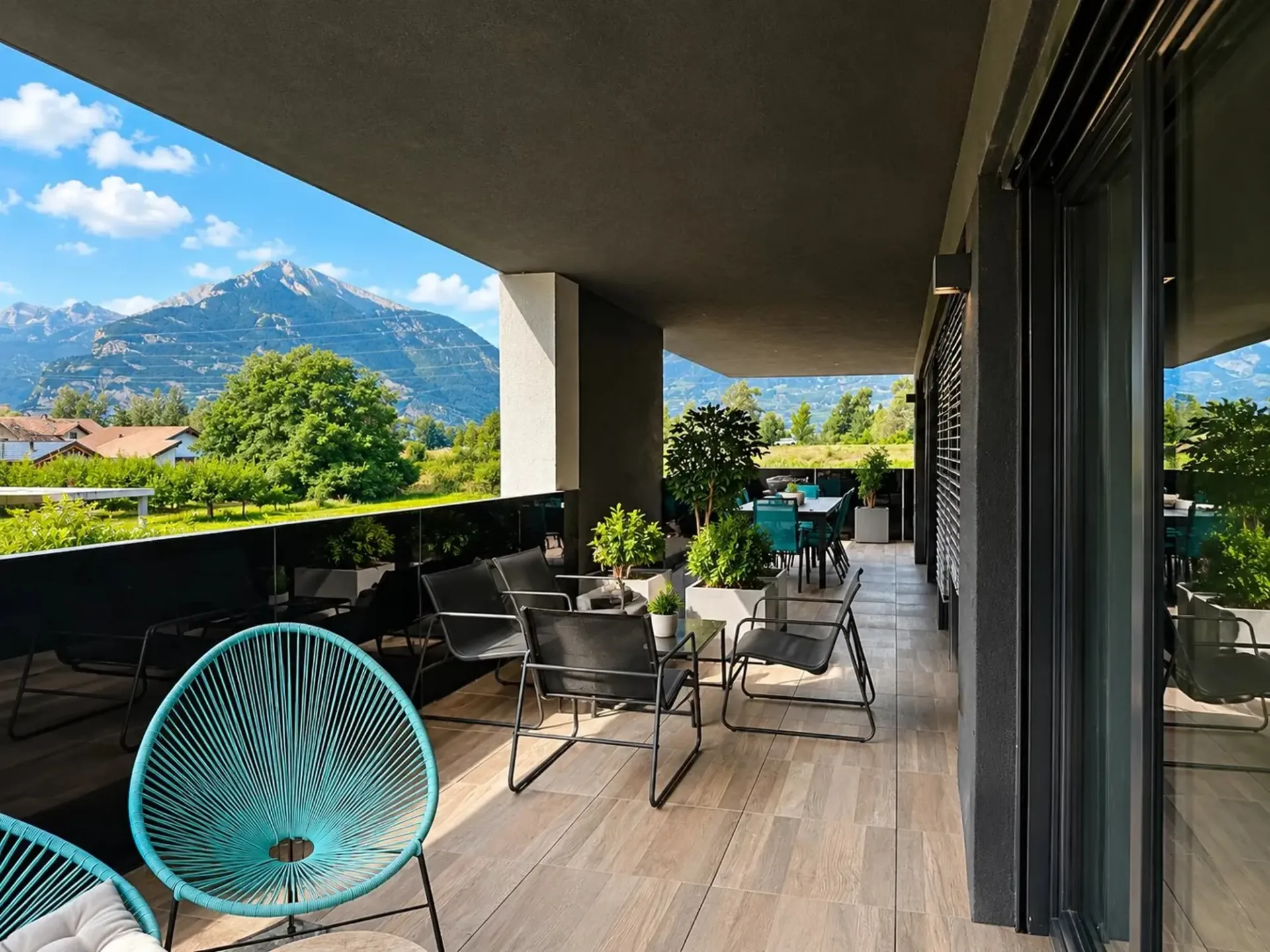 Wohnung 3.5 Zimmer mit großer überdachter Terrasse