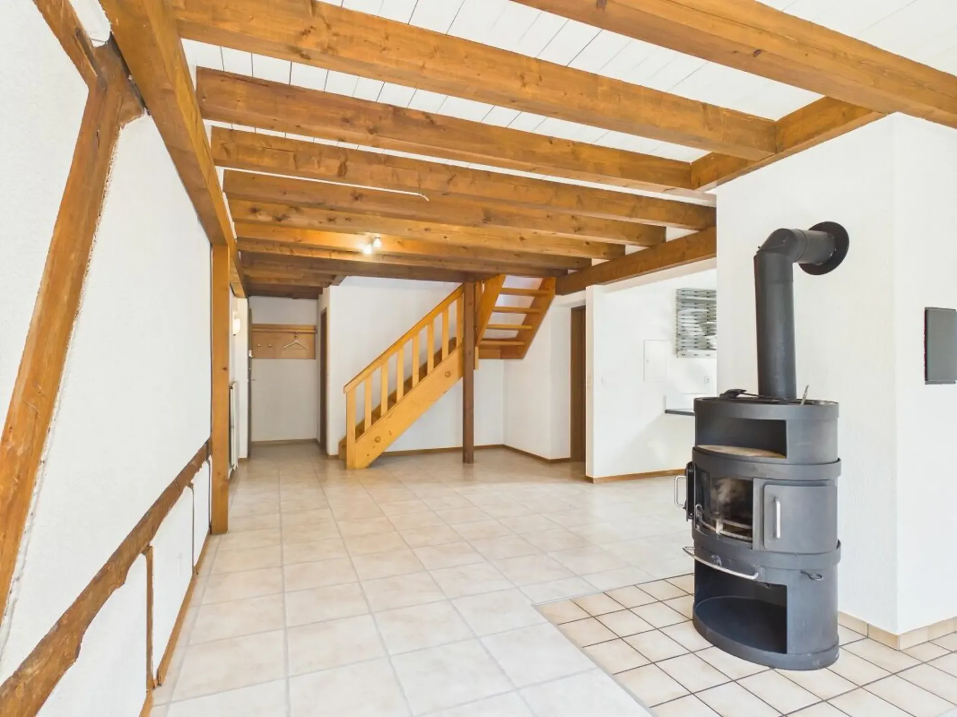 Duplex-Wohnung mit Garten im Zentrum von Windisch