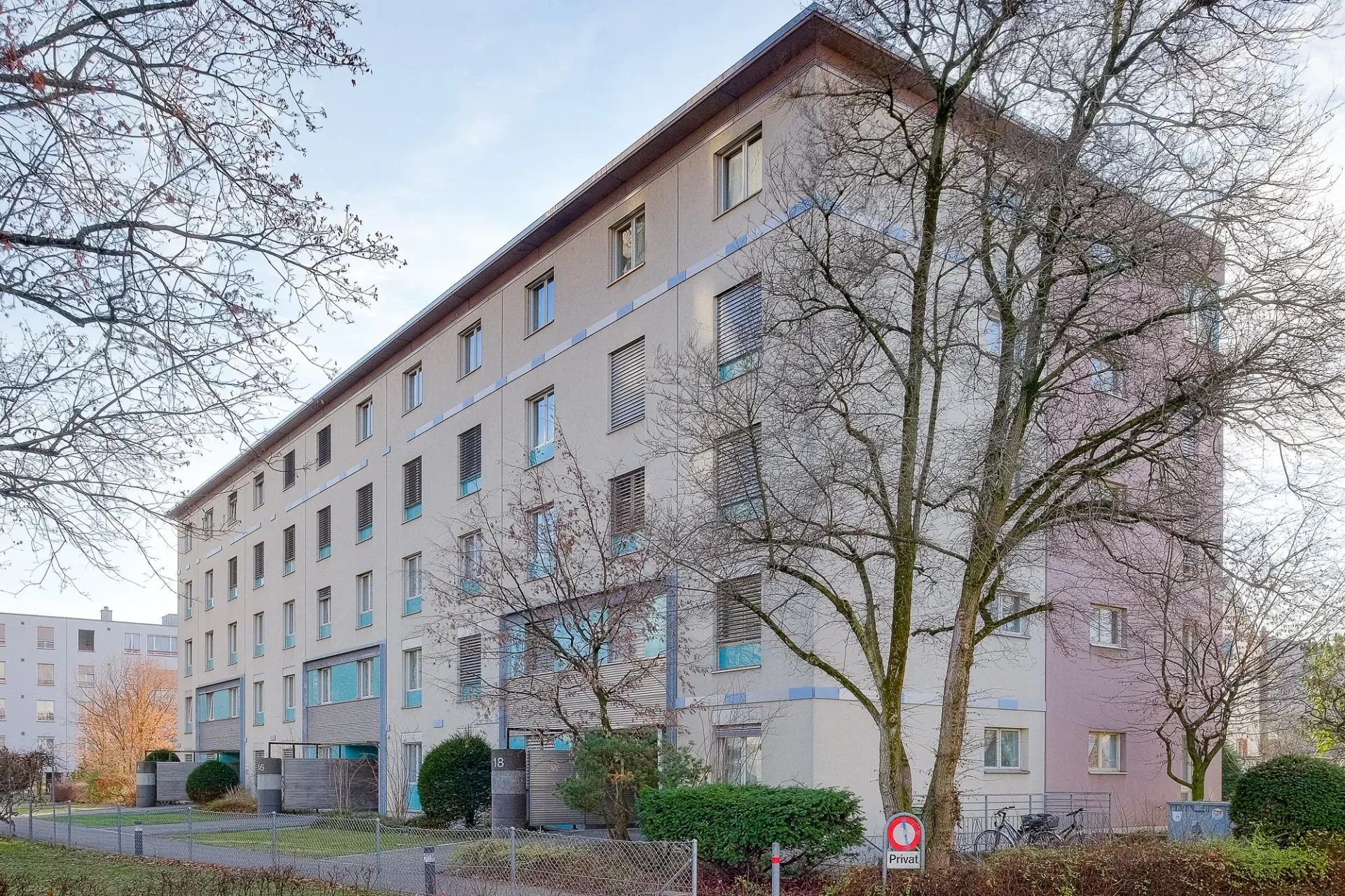 Einstellhallenplätze zentral in Allschwil