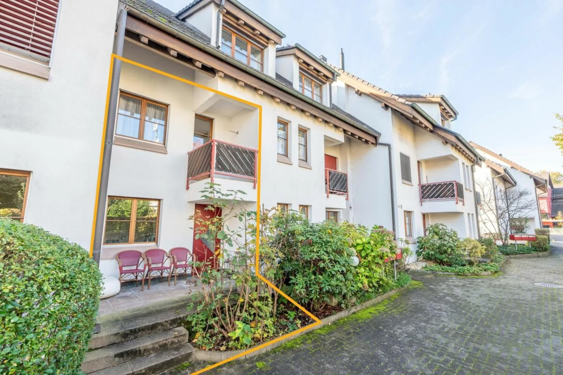 Ihr neues Zuhause an der Birsig - stilvoll wohnen auf drei Etagen