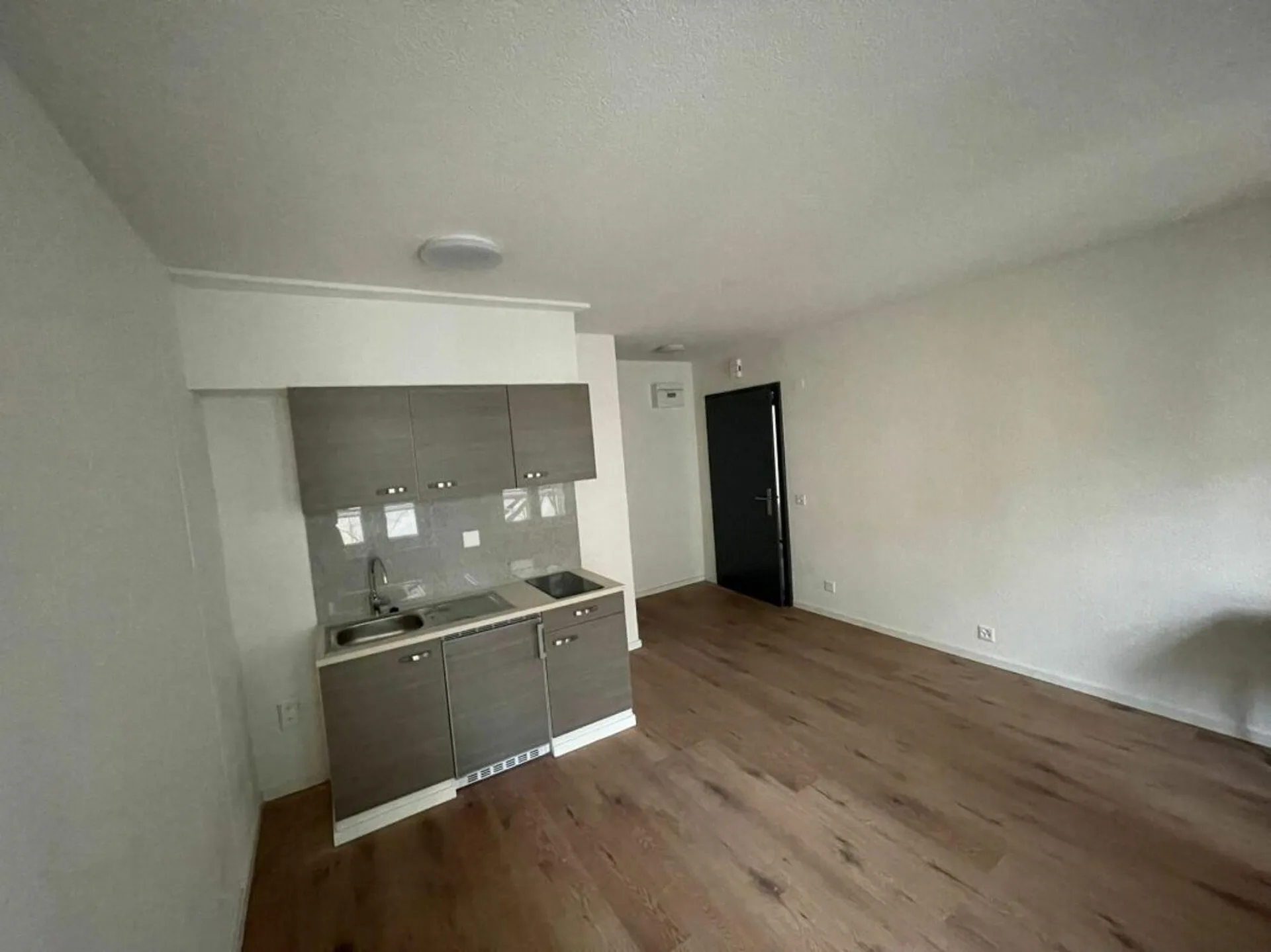 Studio for rent two steps from the city center