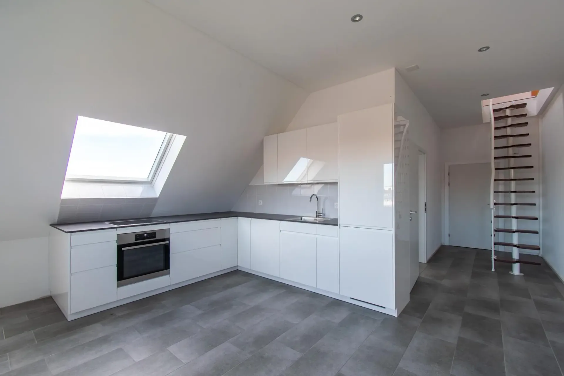 Moderne 2 Zimmer-Maisonettewohnung