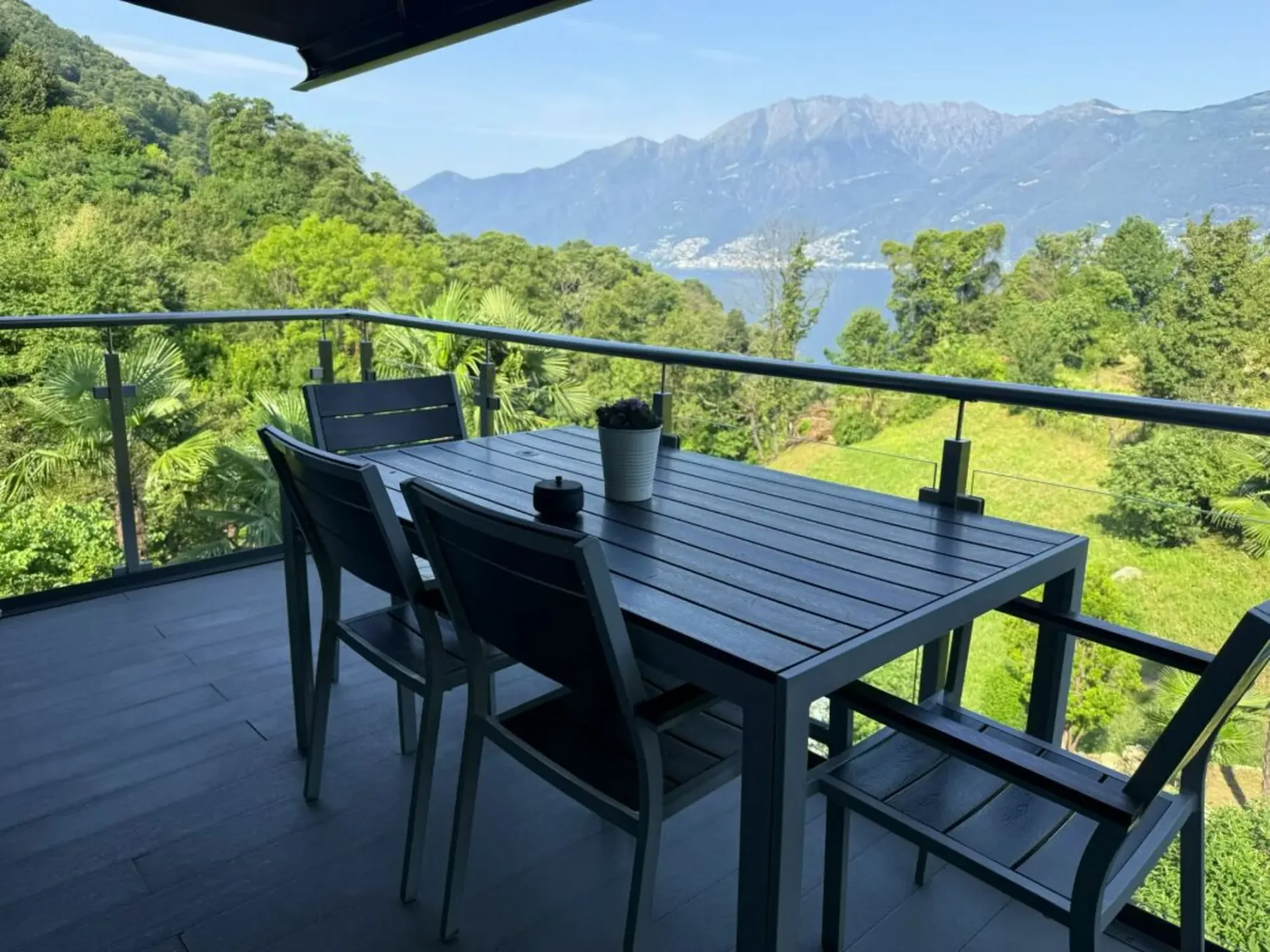 Apartment for rent on the top floor