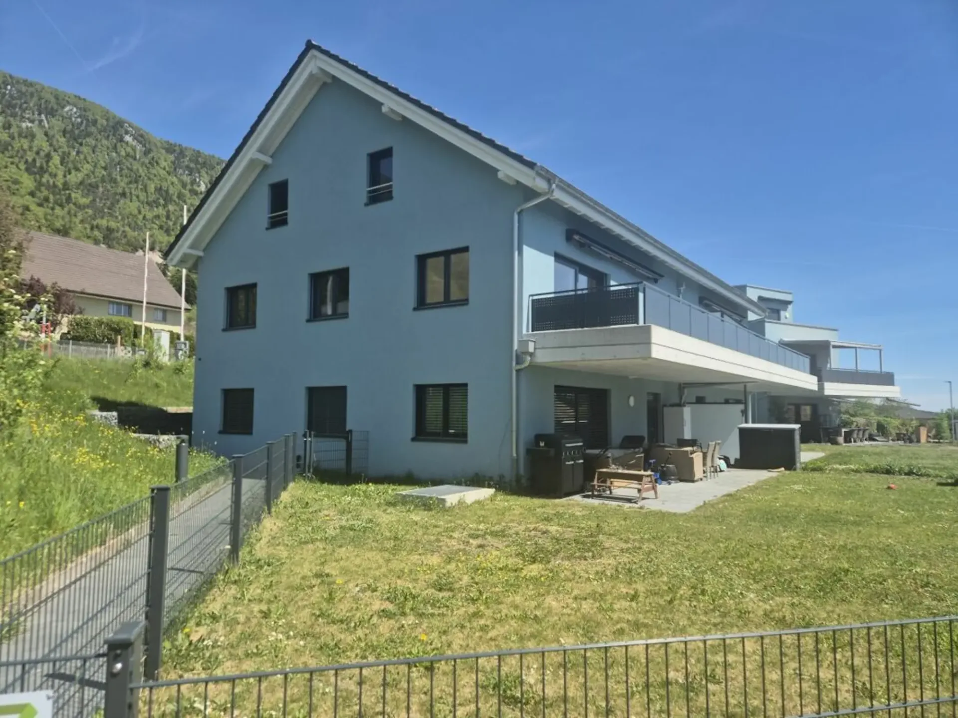 Wohnen mit viel Cachet: Dachwohnnug in Lommiswil