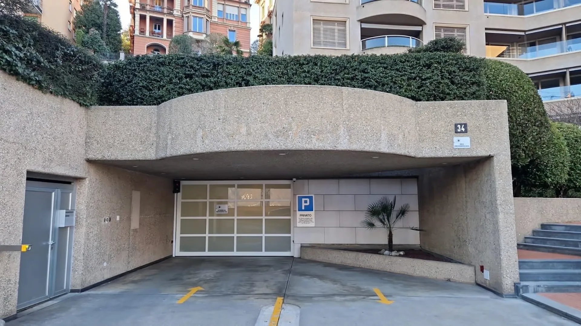 PARKPLÄTZE ZUM VERMIETEN – LUGANO ZENTRUM