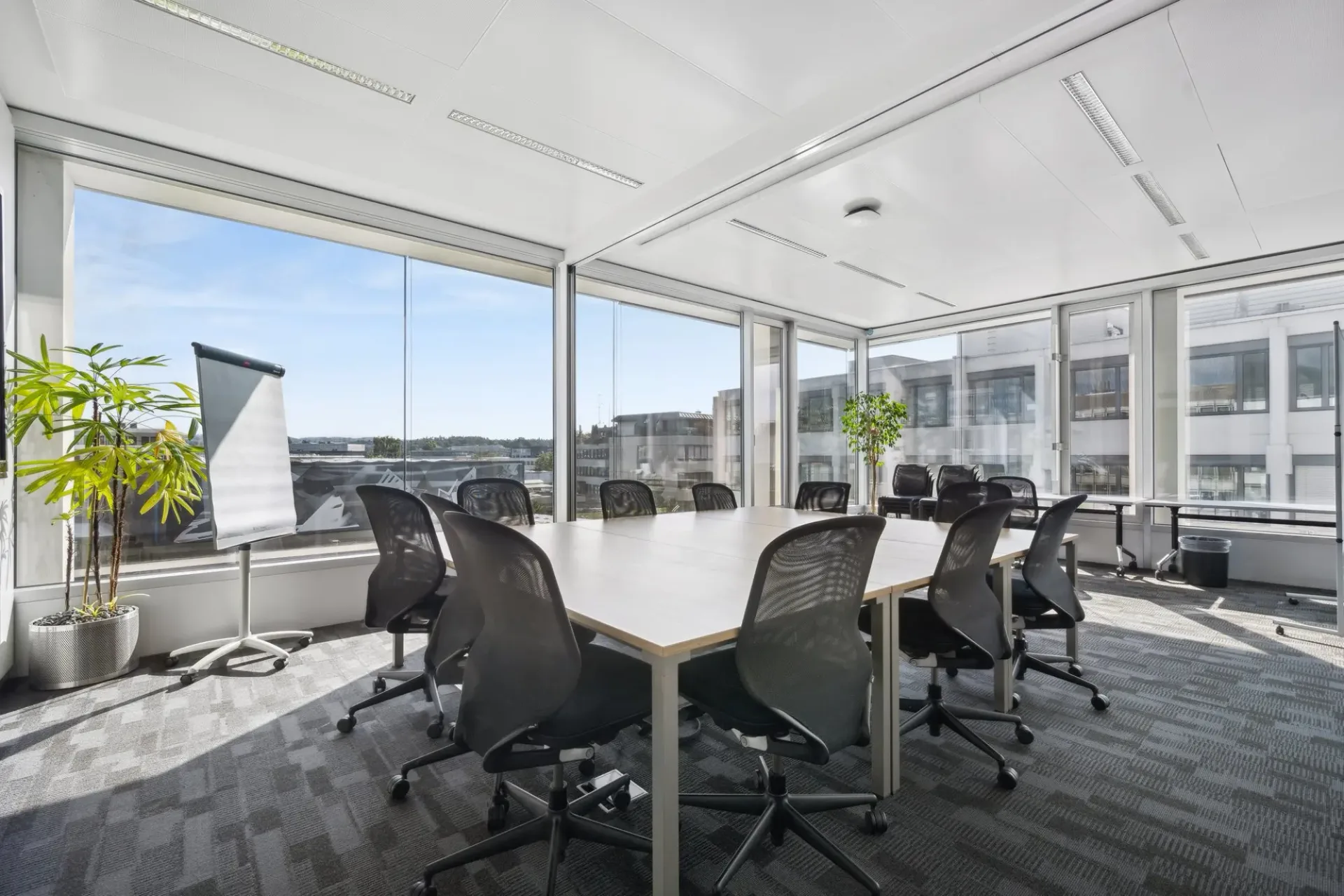 Exklusive Bürofläche mit Panoramablick über Glattbrugg