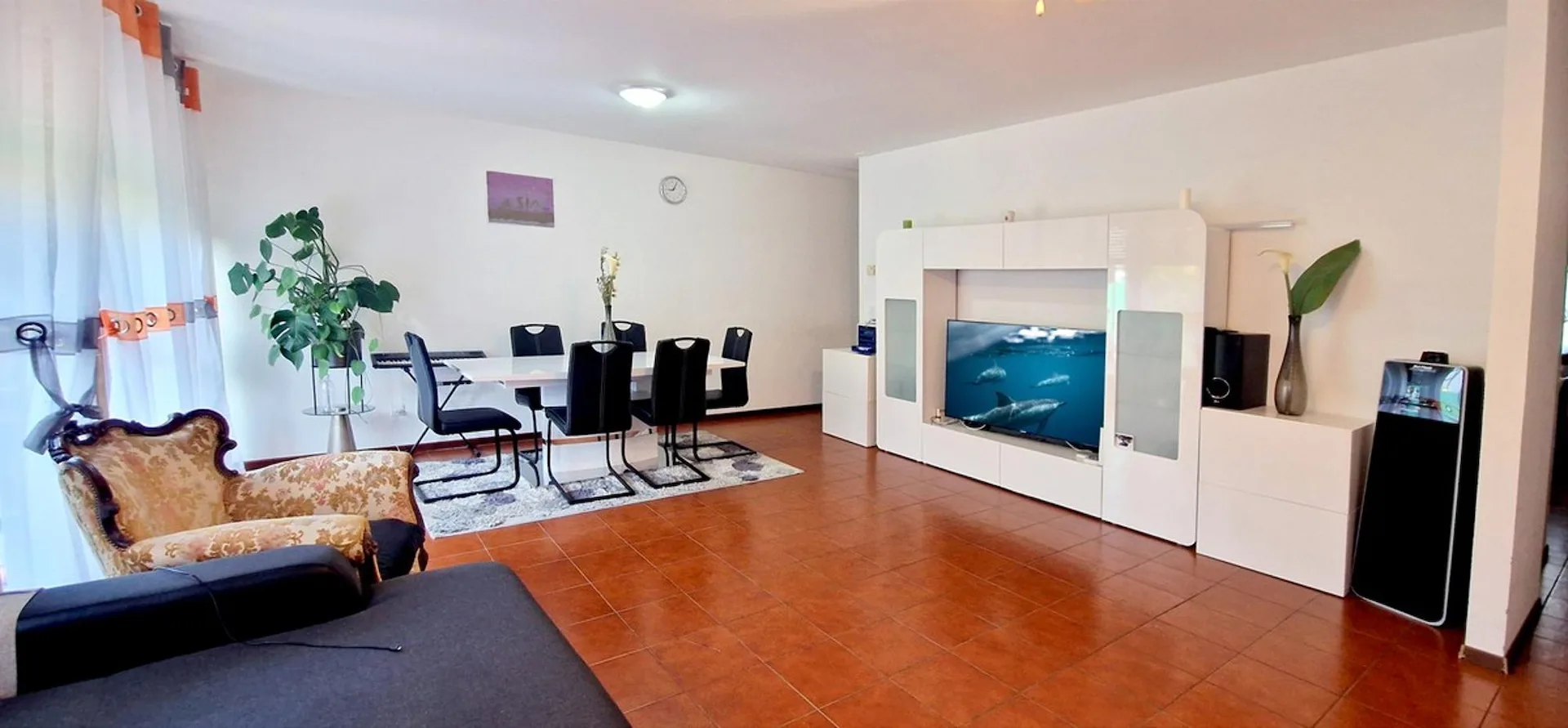 Geräumiges Reihenhaus 6,5 mit Panoramaterrasse und Gärten