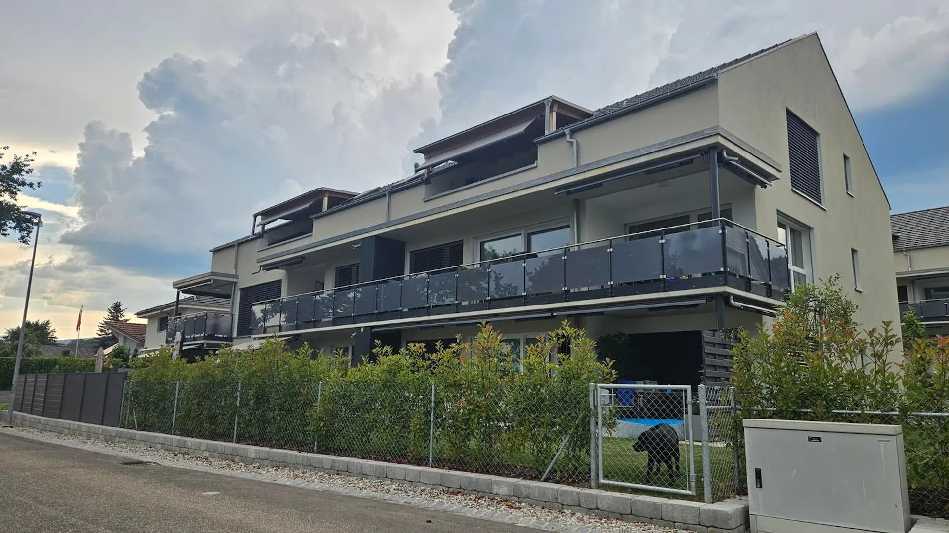 Charmante 3.5-Zimmer-Dachwohnung im Neubau – Meinisberg
