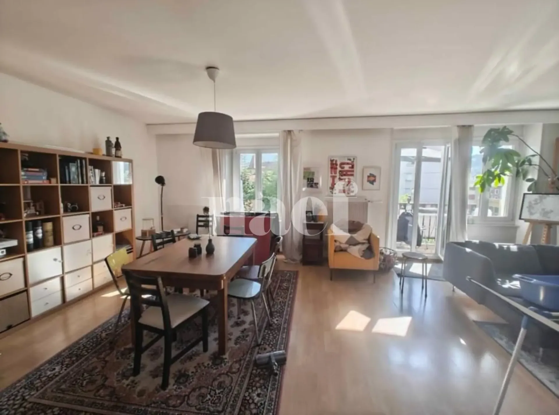 Großes 4.5-Zimmer-Wohnung im modernen Stil