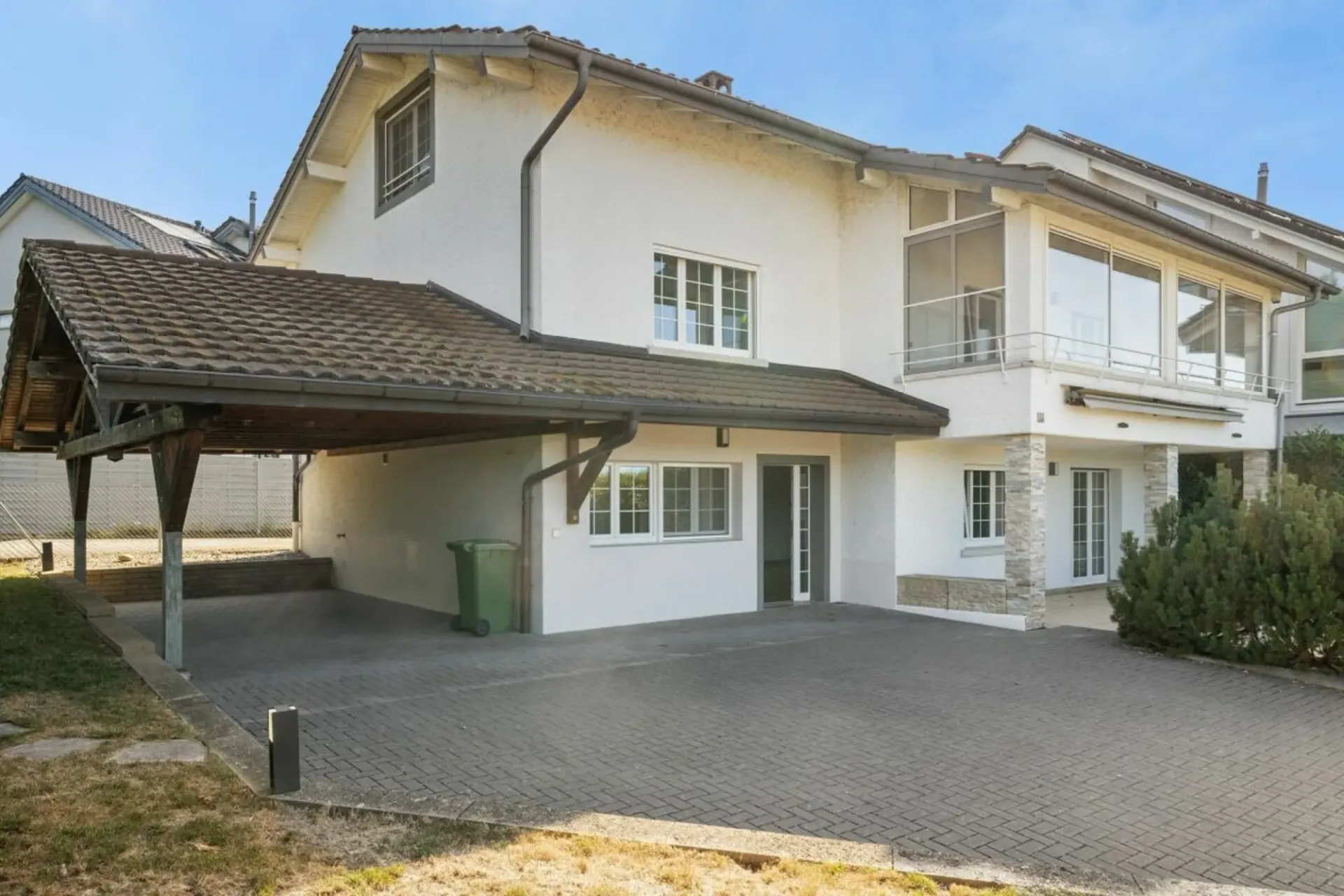 Schönes Anwesen mit schöner Terrasse