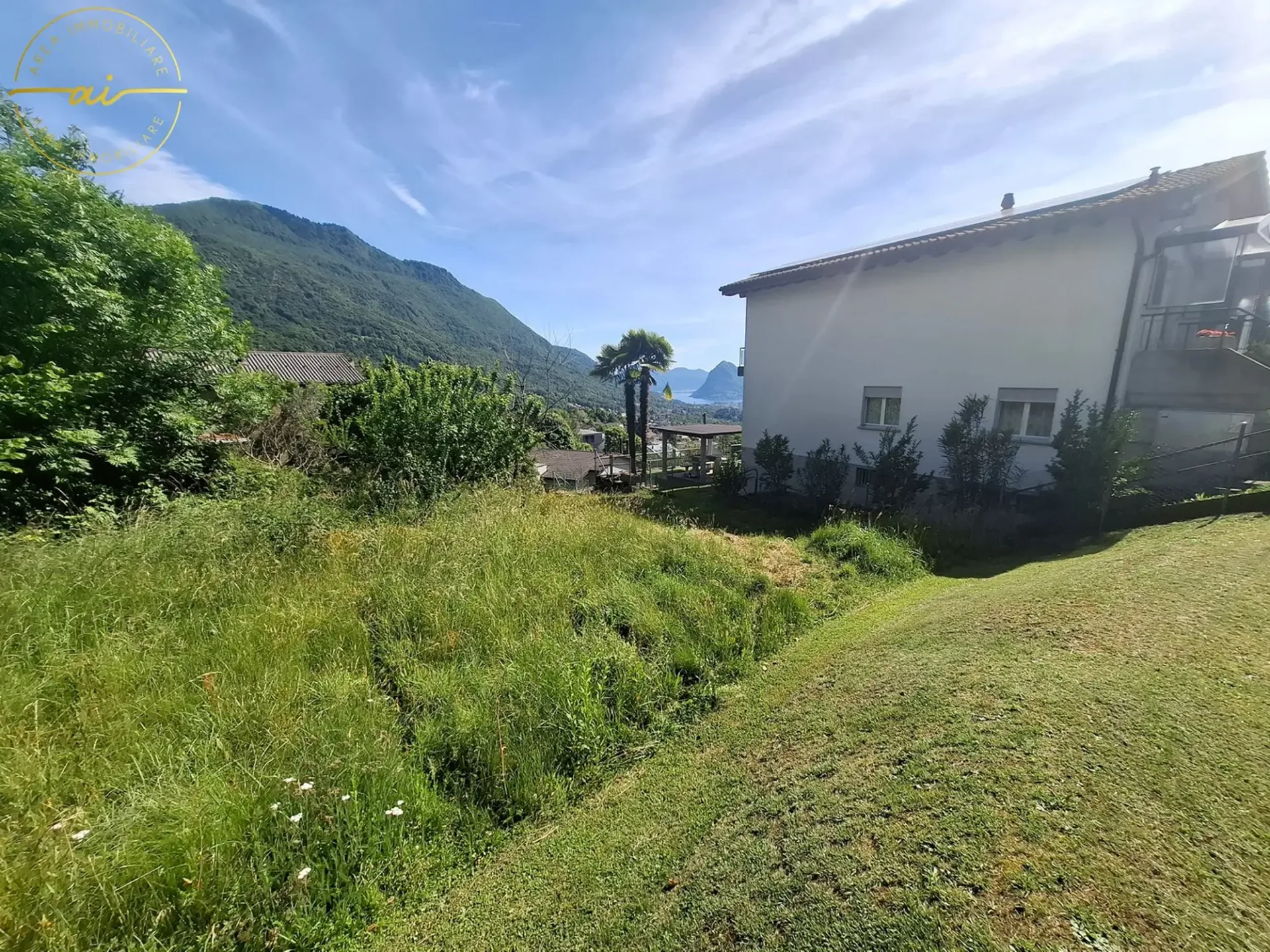 Schönes Bauland mit Seeblick in Sonvico