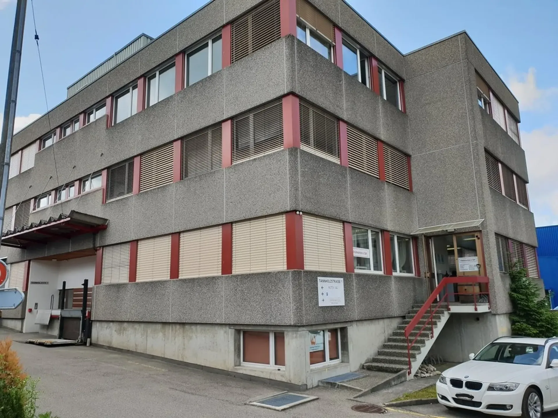 Gewerberaum / Büro mit Weitblick à 65.40 m2 im "Hirzi" Zollikofen