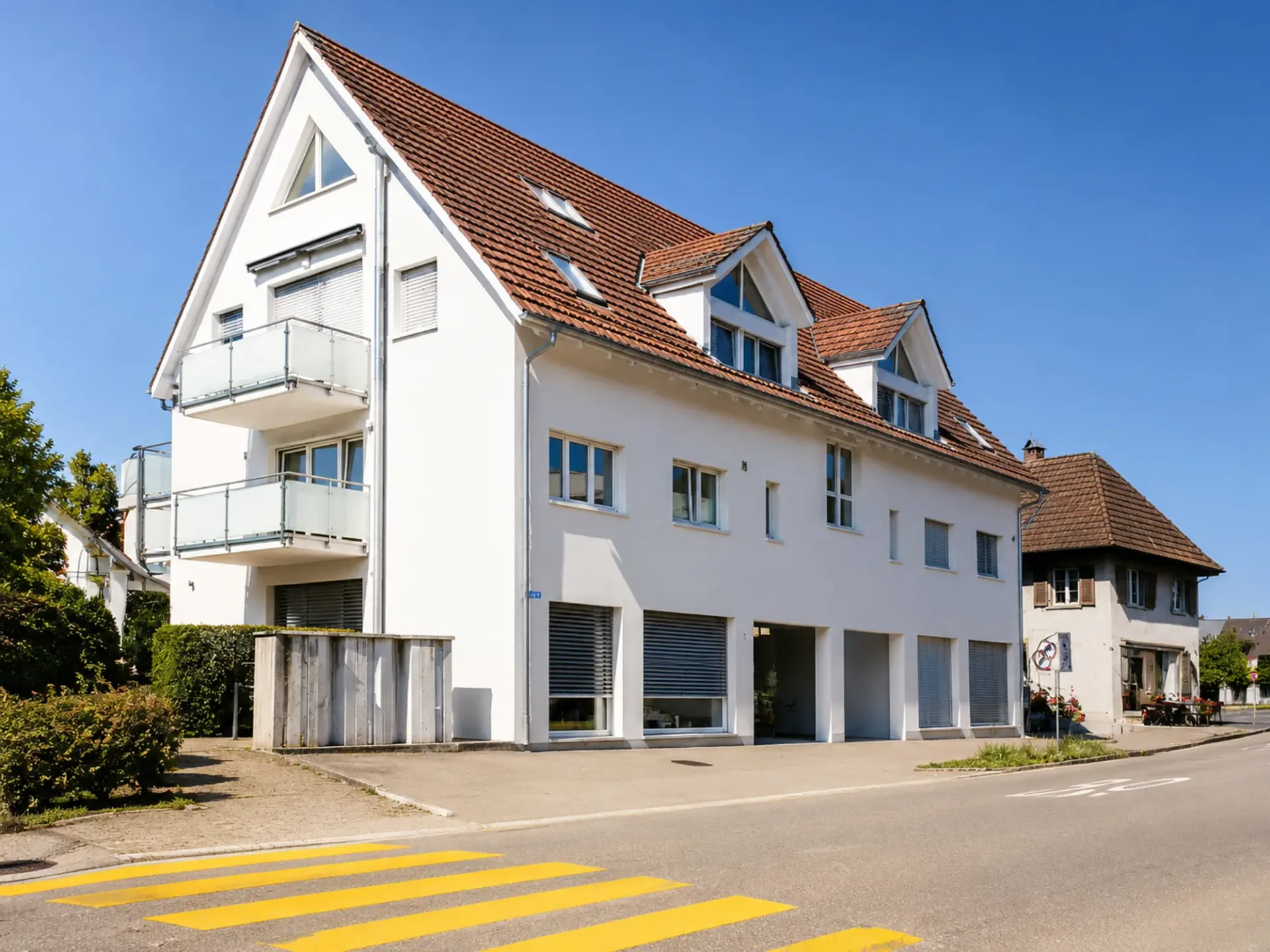 Attraktive Büro- und Gewerbefläche mit Lager und 5 Kundenparkplätzen an zentraler Lage