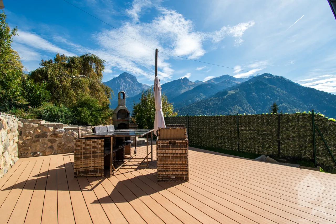 Chalet entièrement rénové avec vue panoramique aux Posses-sur-Bex