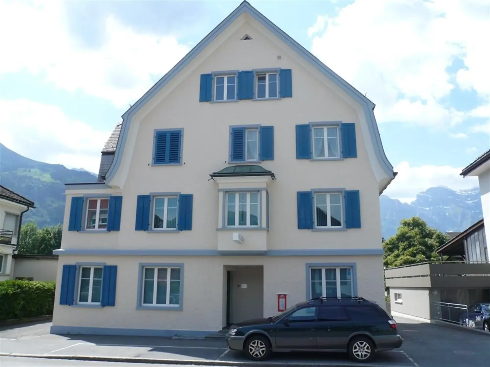 gemütliche Wohnung an zentraler Lage in Näfels