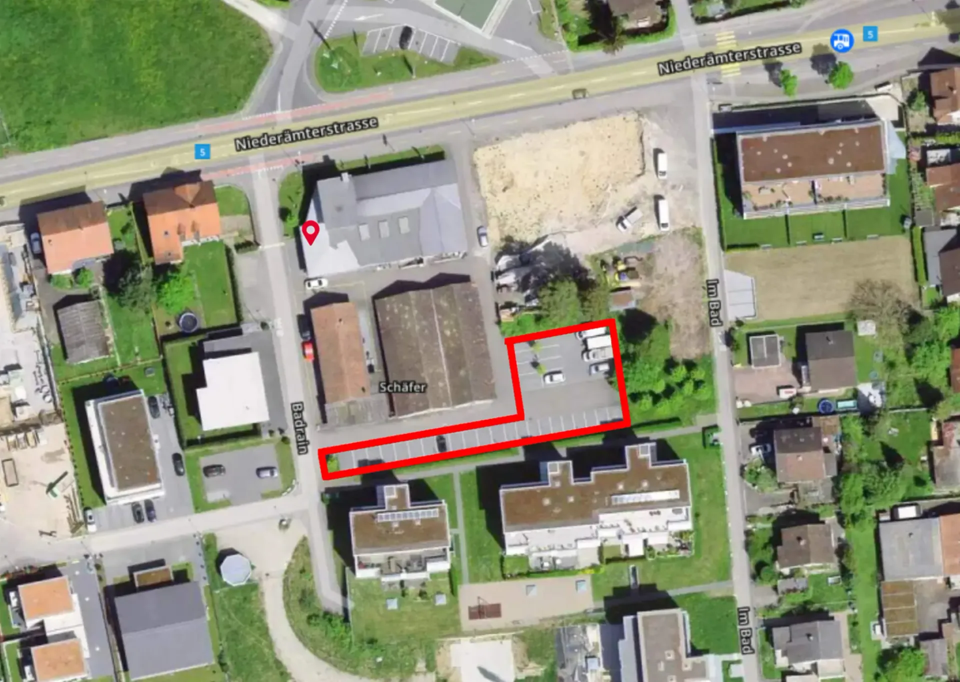 Aussenparkplätze an zentraler Lage verfügbar