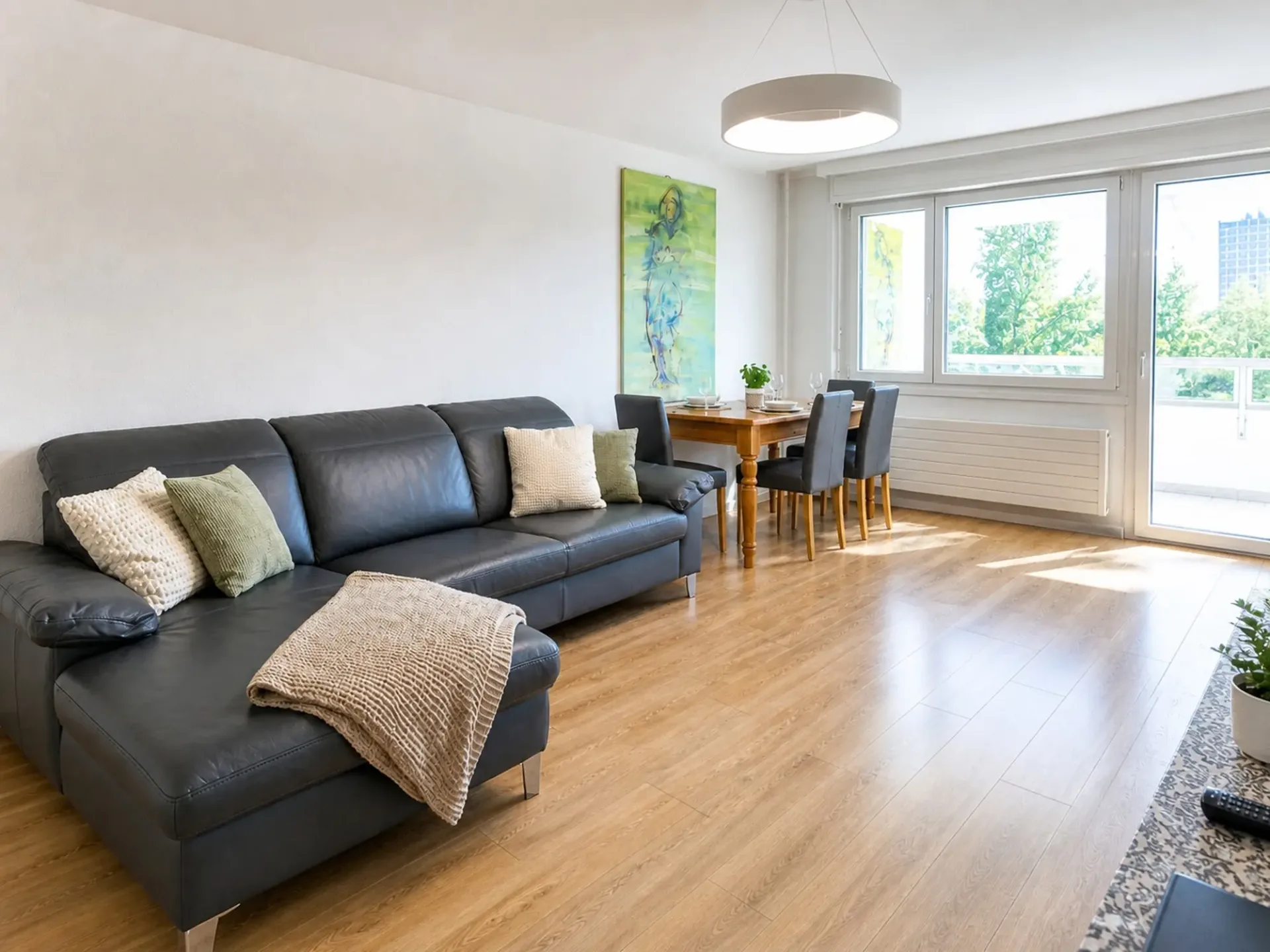 ✨Fully Furnished 2.5-Room Apartment with Balcony in Zürich