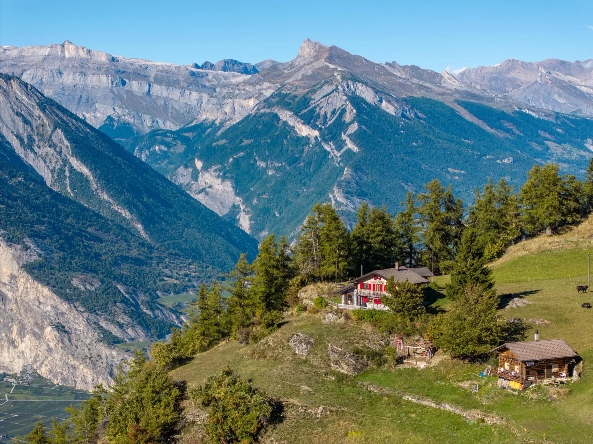 Schönes Holz- und Steinchalet mit außergewöhnlicher Lage