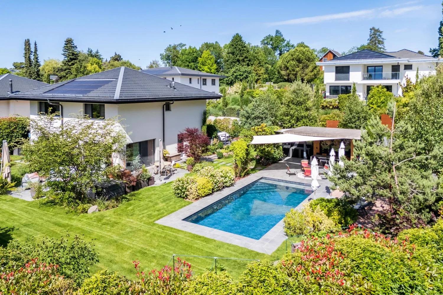 Splendide villa avec piscine à Chigny proche de Morges
