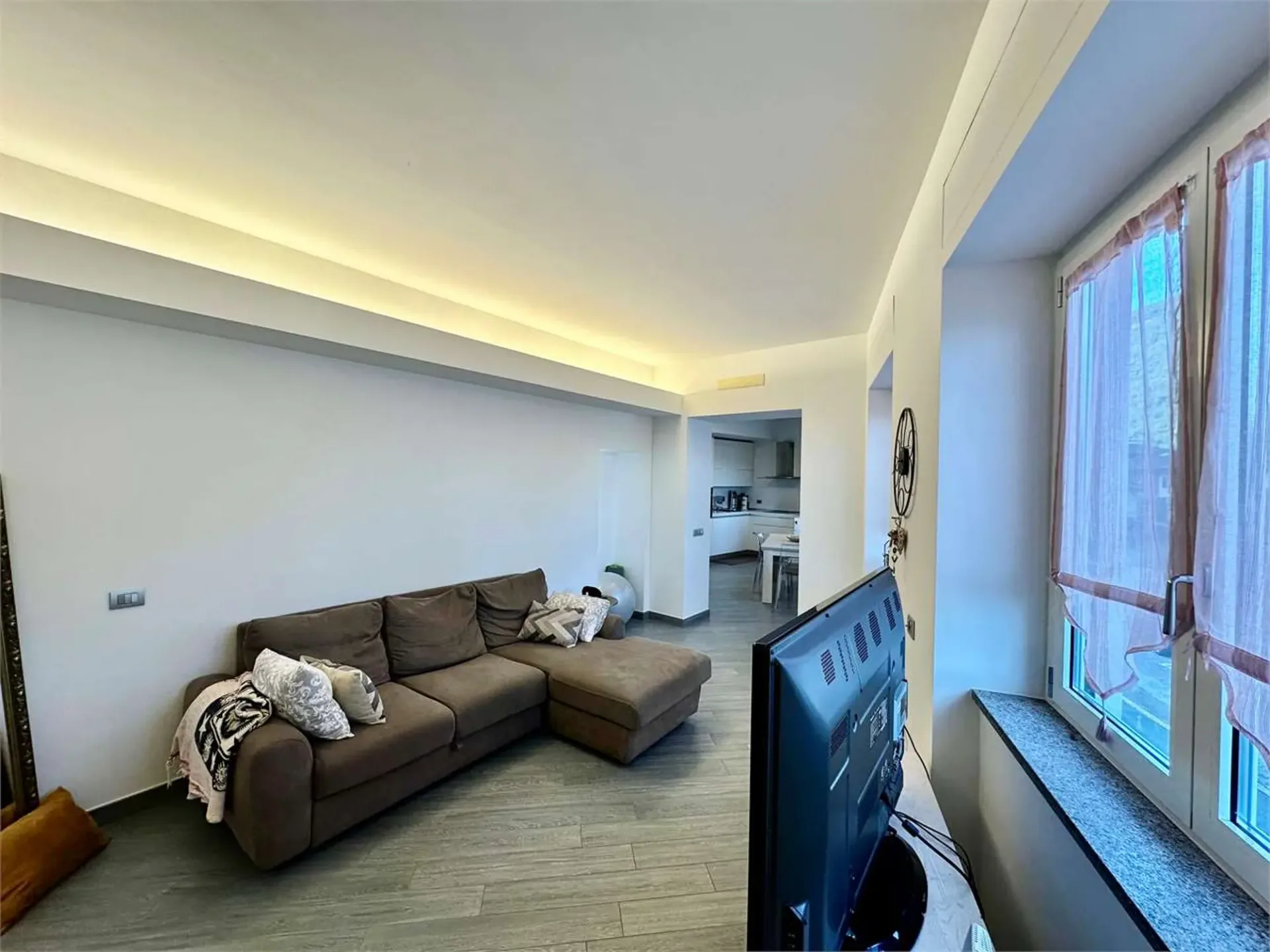Wohnung komplett renoviert - Kern von Capolago
