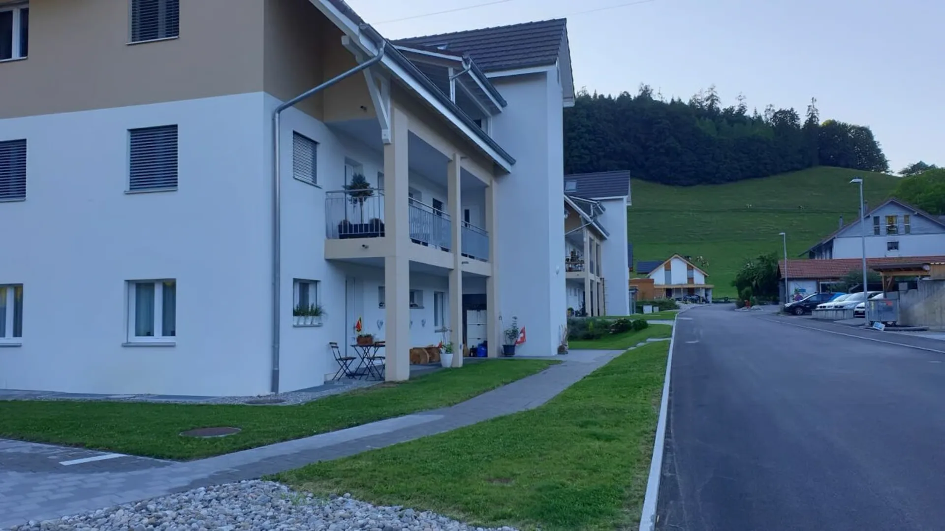 Quiet garden apartment in a green area - 3.5 rooms