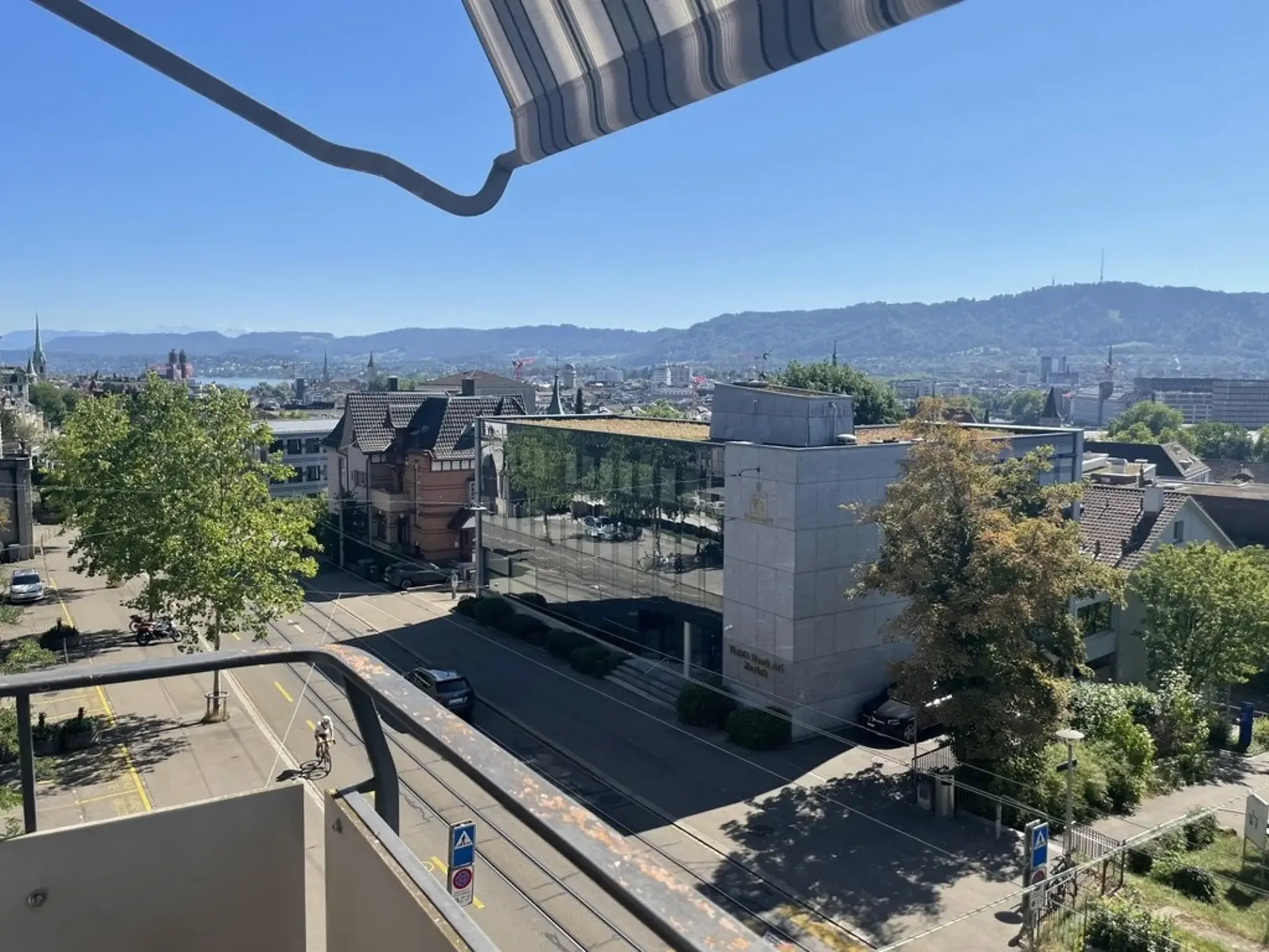Wohnung an zentralster Lage! In Gehdistanz zur Bahnhofstrasse