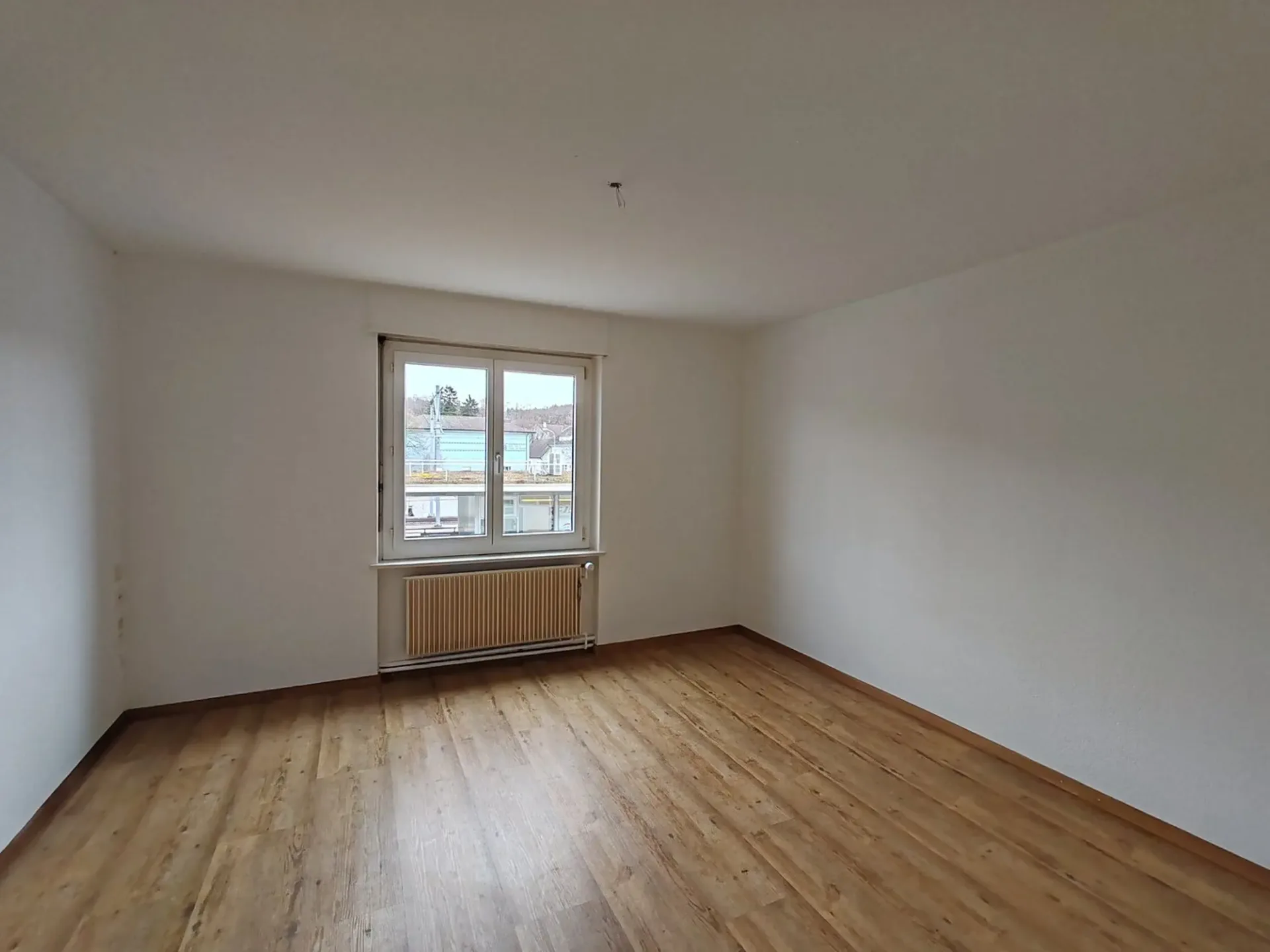 Charming 4-room apartment in a historic building in Reinach