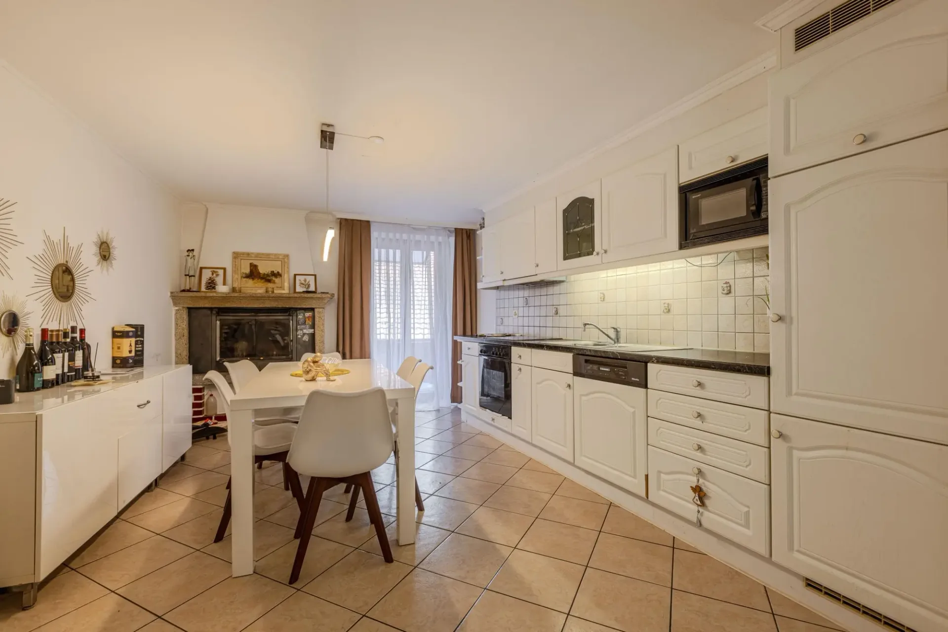 Schöne Reihenhaus-Villa mit 7,5 Zimmern im Locarnese