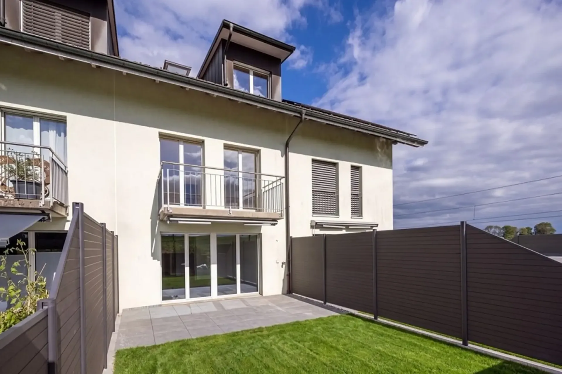 5.5-Zimmer-Reihenmittelhaus mit Garten und ca. 200 m² Nutzfläche