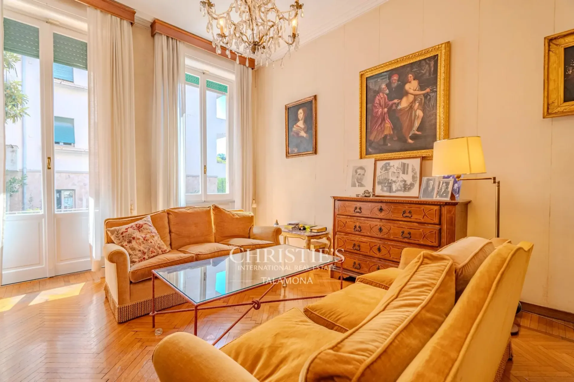 Genua Albaro: elegante Wohnung mit privatem Garten und Terrasse