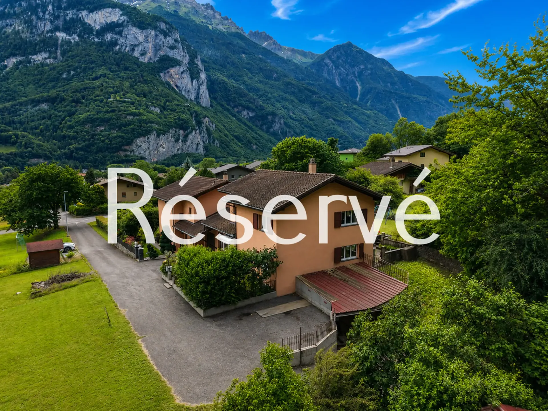 Calme, functional and without vis-à-vis: superb villa to discover!